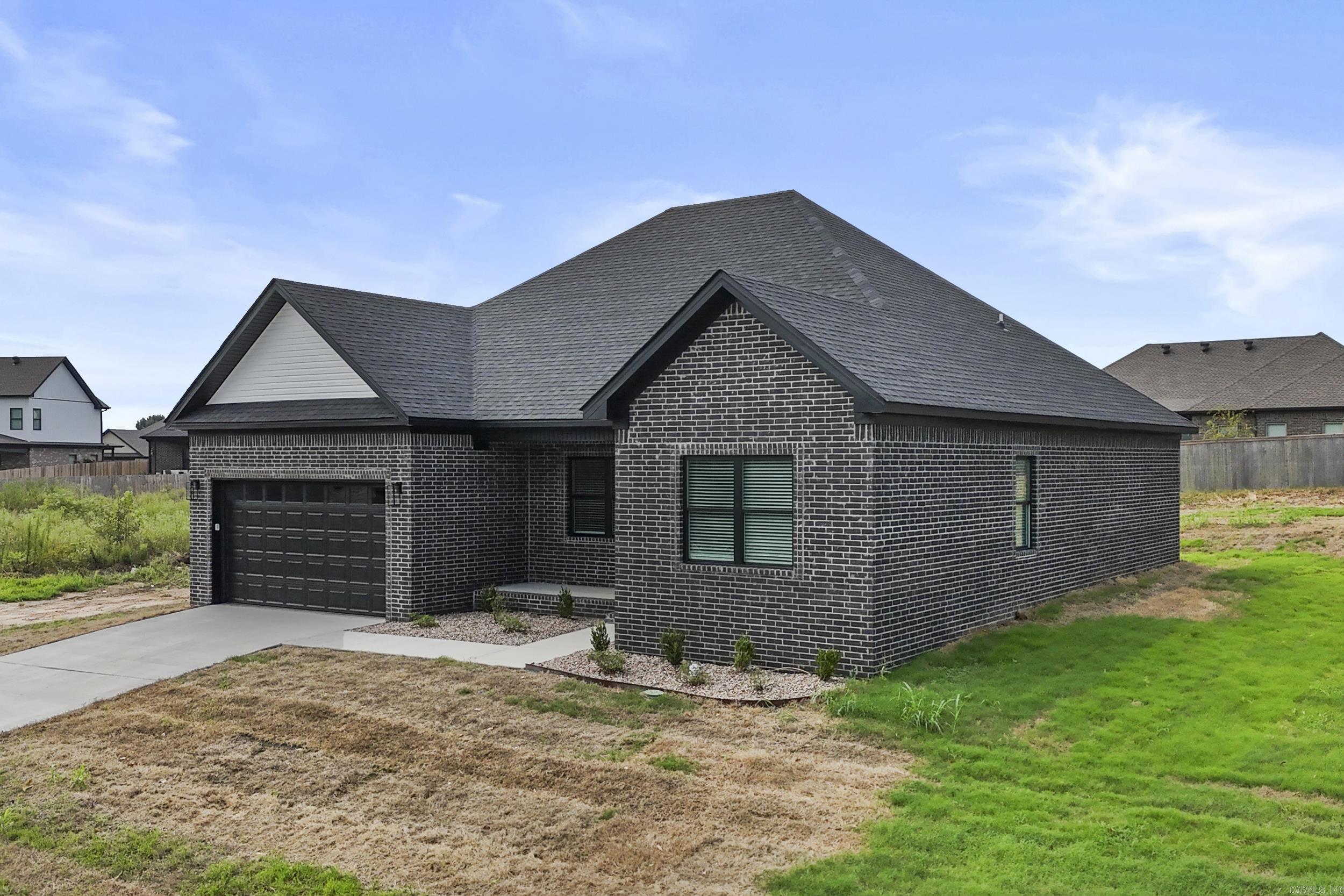 103 Michael Drive Property Photo 2