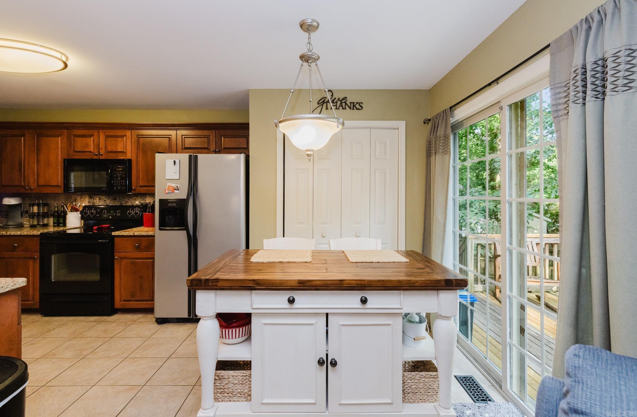 1401 Stamford Property Photo 16