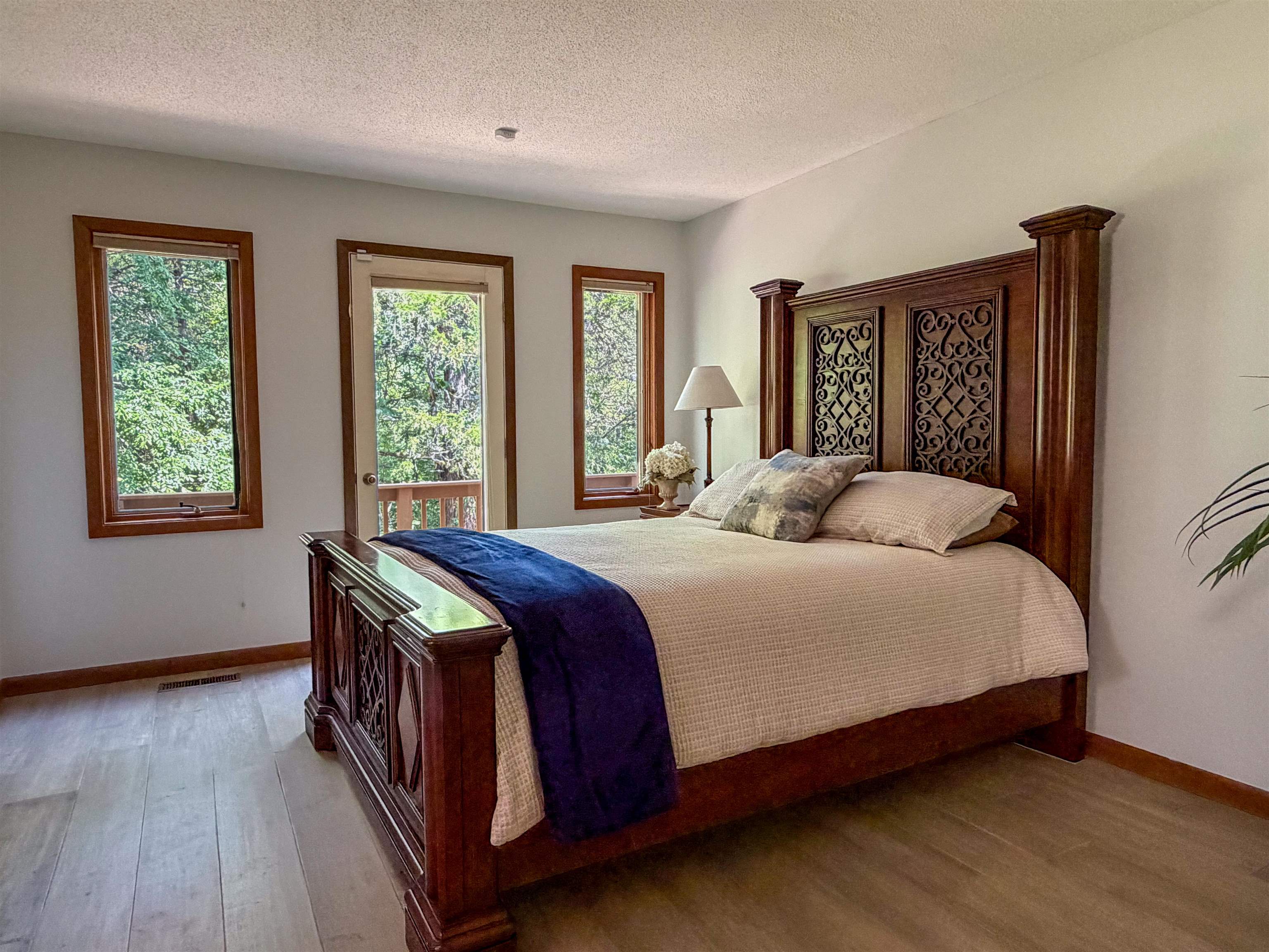 74 Isleta Drive Property Photo 17