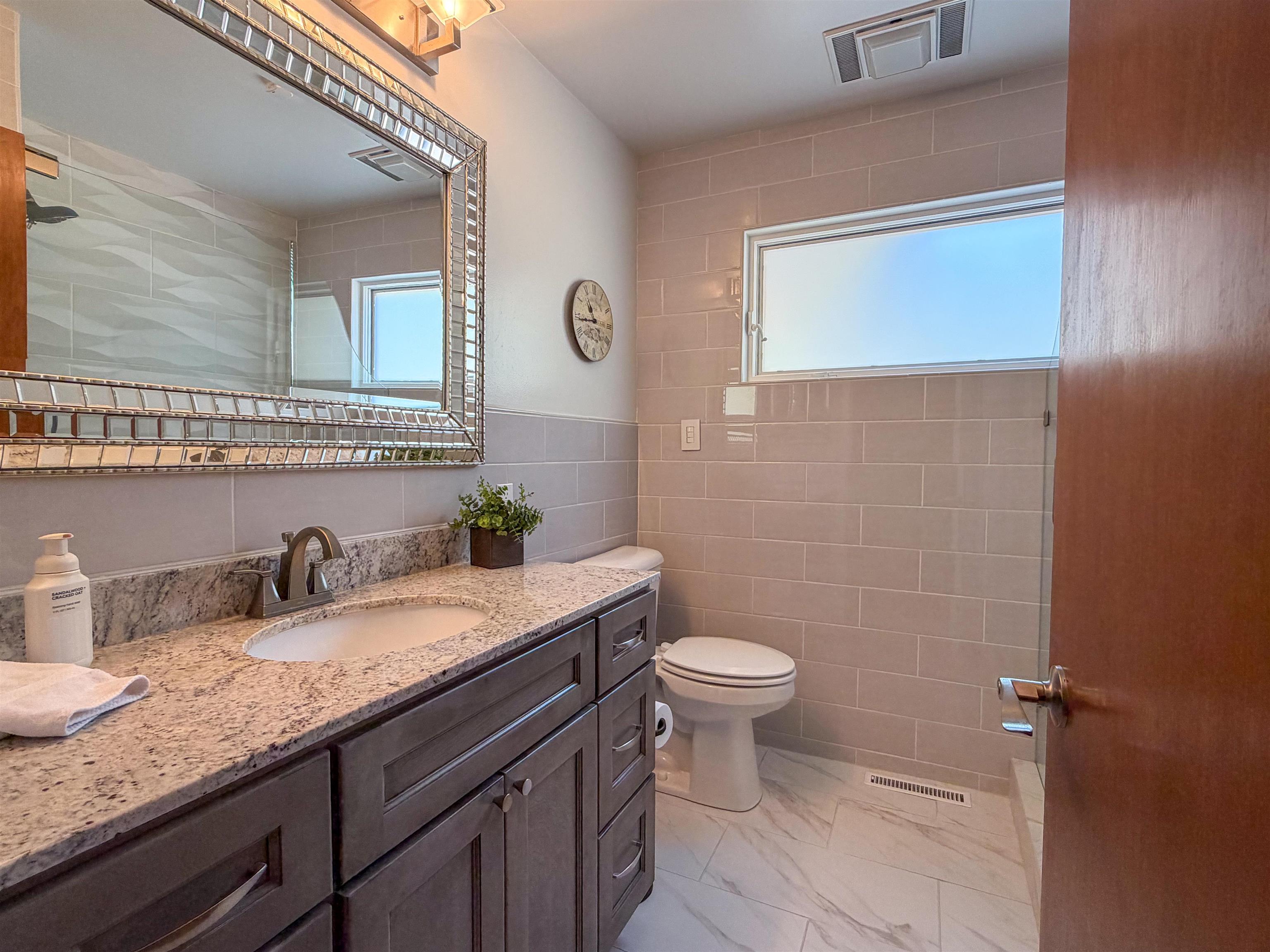 74 Isleta Drive Property Photo 18