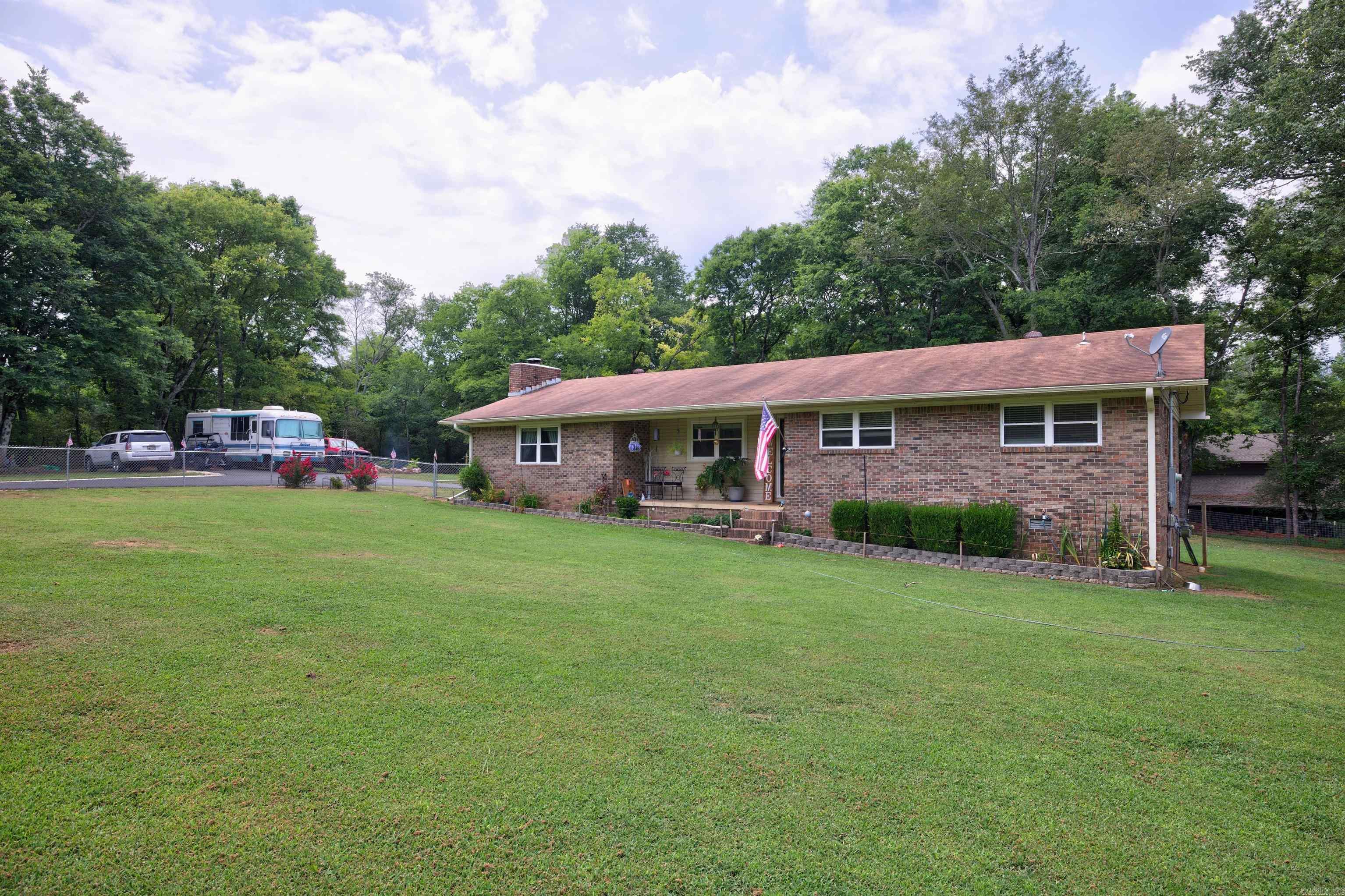 621 Arrowhead Road Property Photo 5