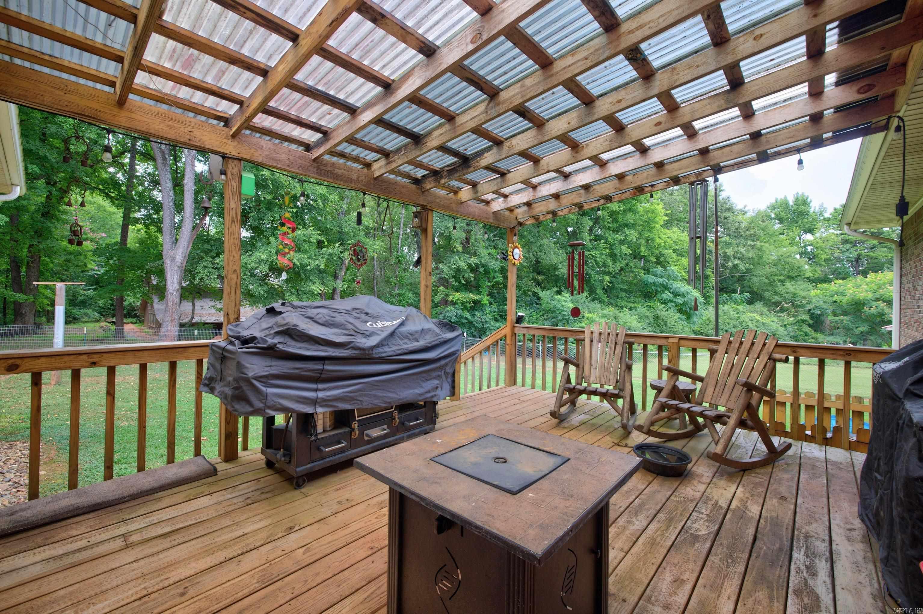 621 Arrowhead Road Property Photo 9