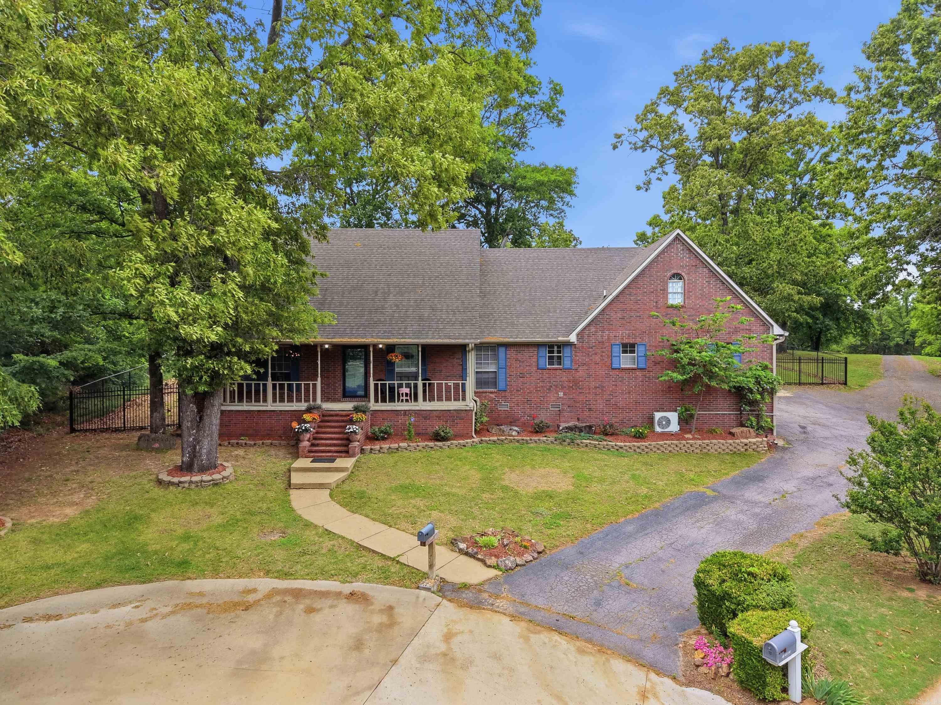 36 Par Court Property Photo 1