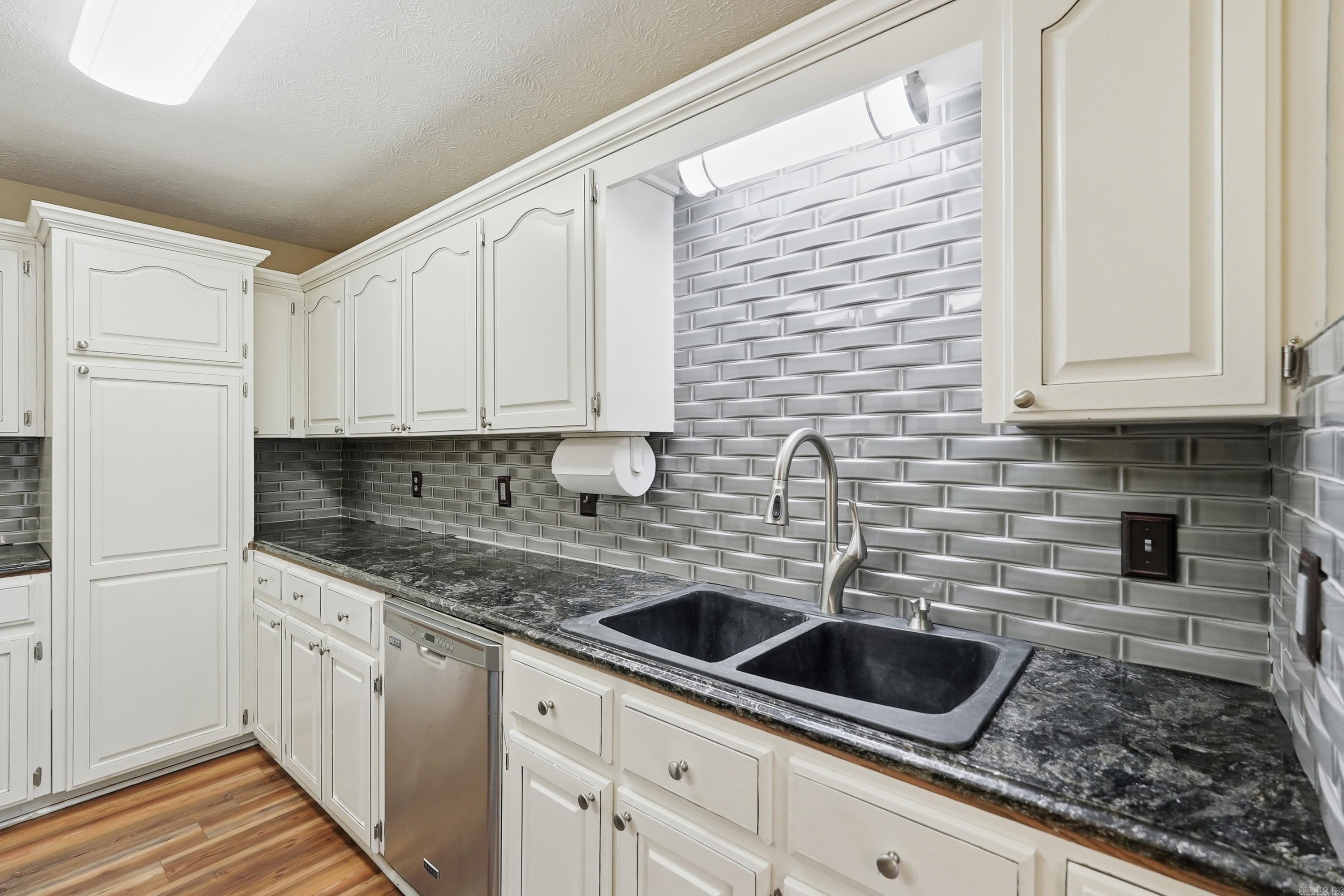 36 Par Court Property Photo 24