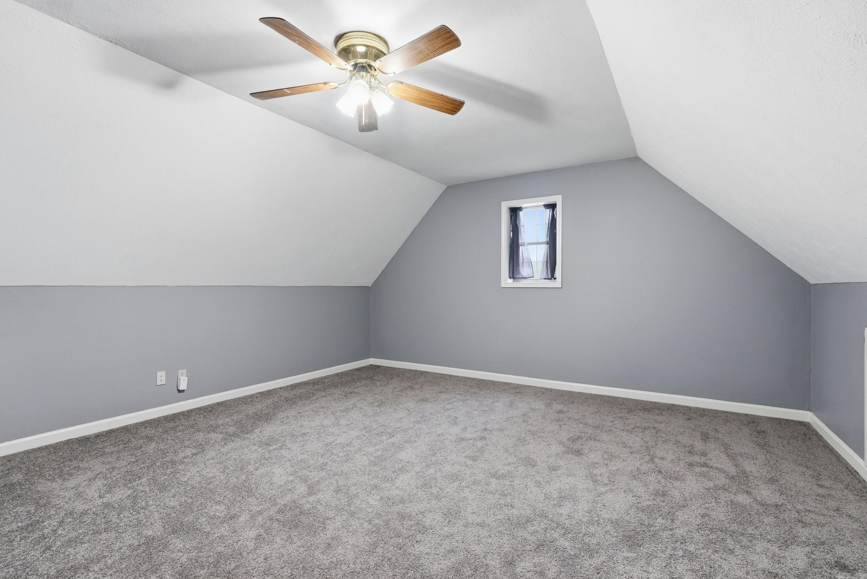 36 Par Court Property Photo 45