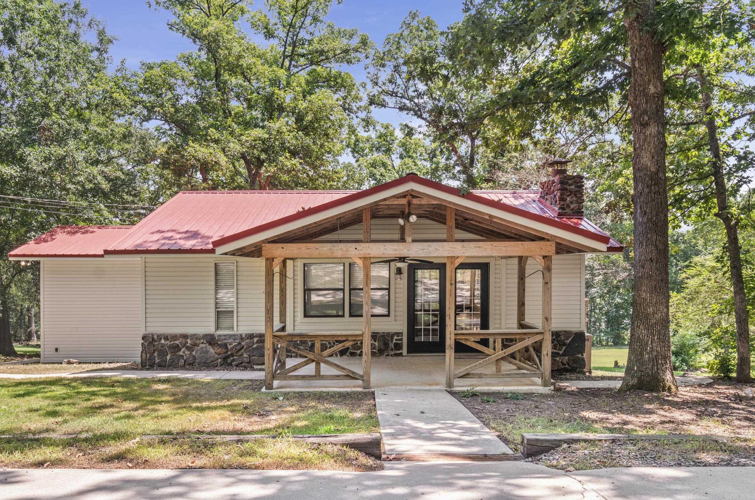 2642 Hwy 330 E. Property Photo 1