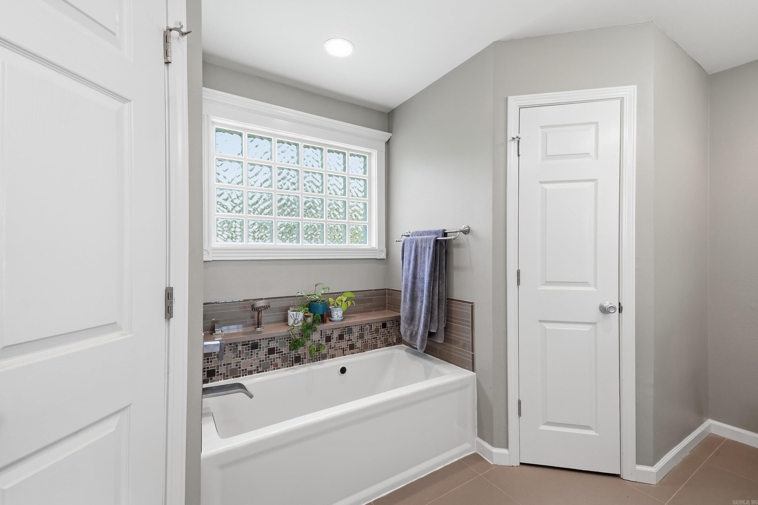 12704 Cherry Laurel Drive Property Photo 18