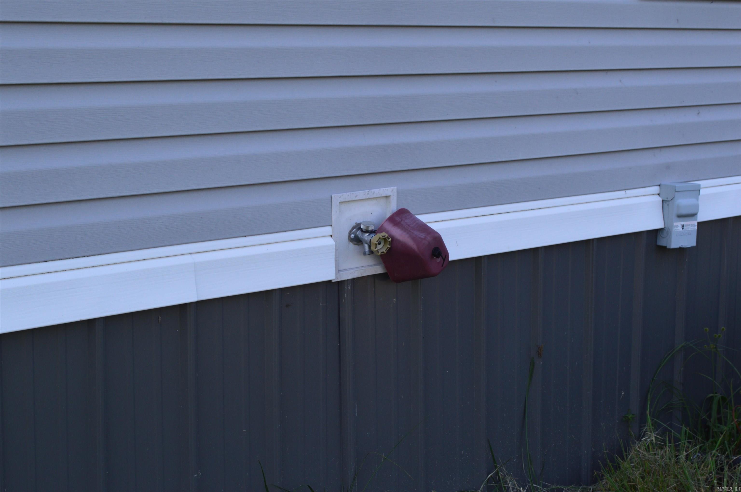 1234 Grassy Road Property Photo 8