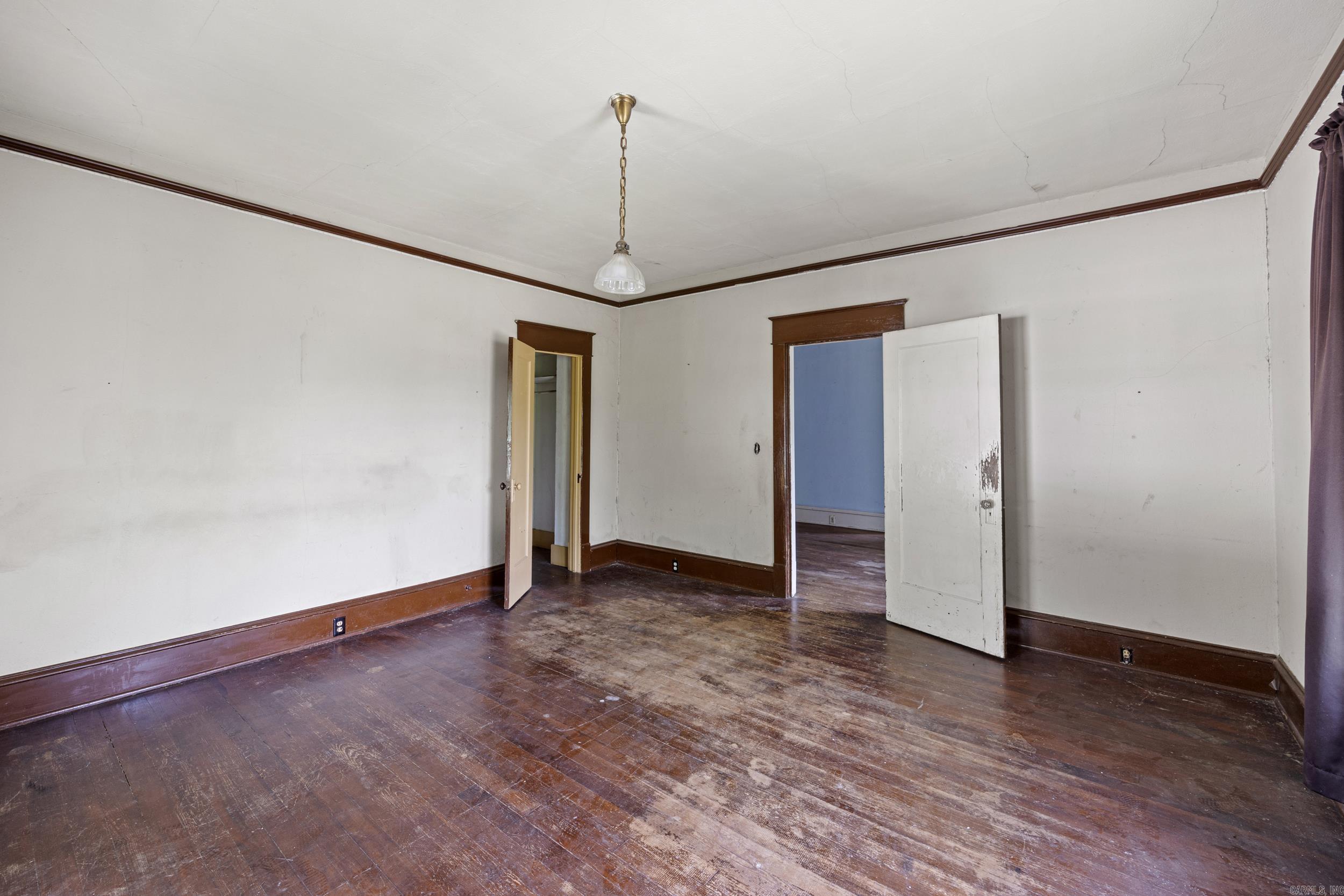 308 W Main Street Property Photo 27
