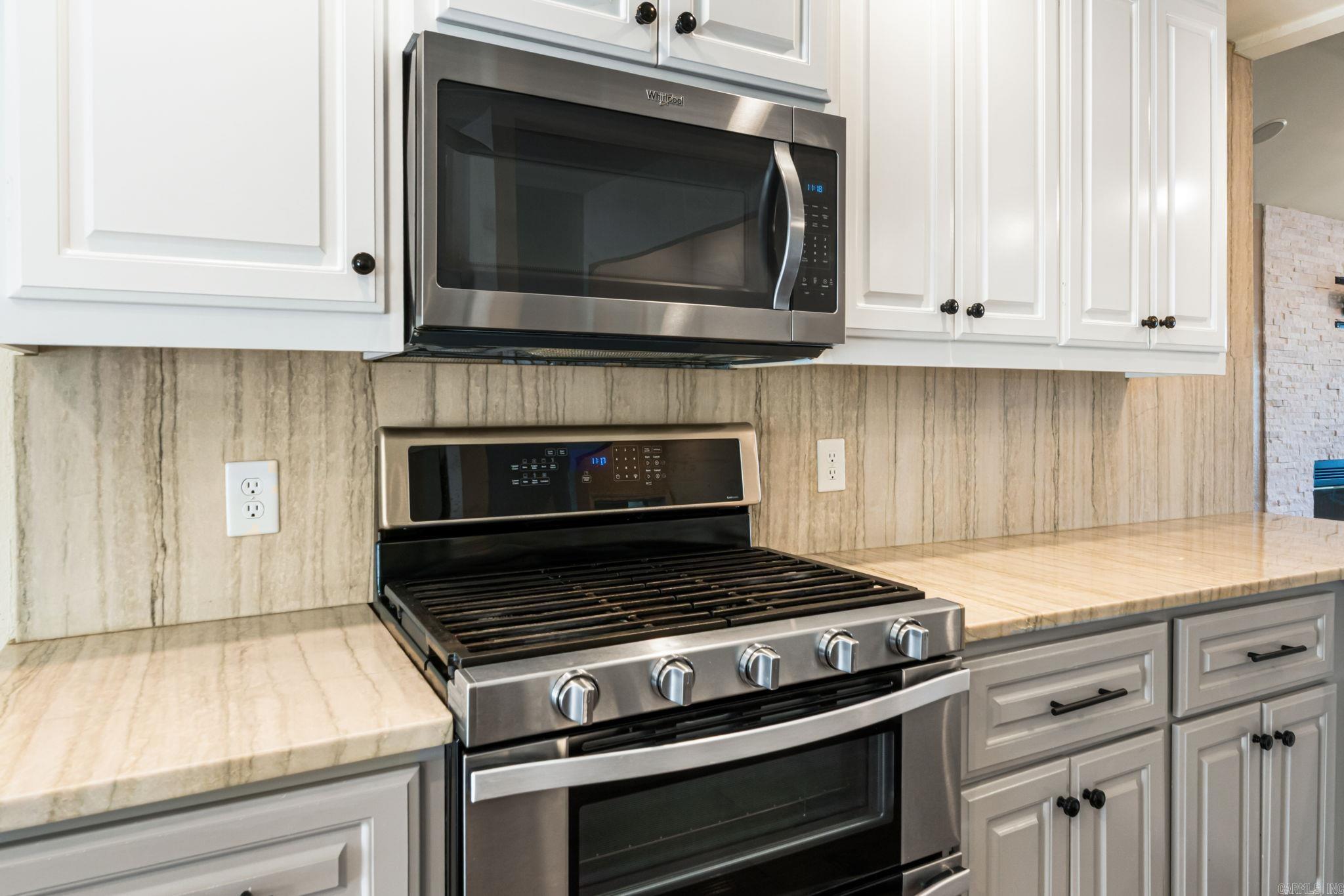 604 Innsbrooke Cove Property Photo 14
