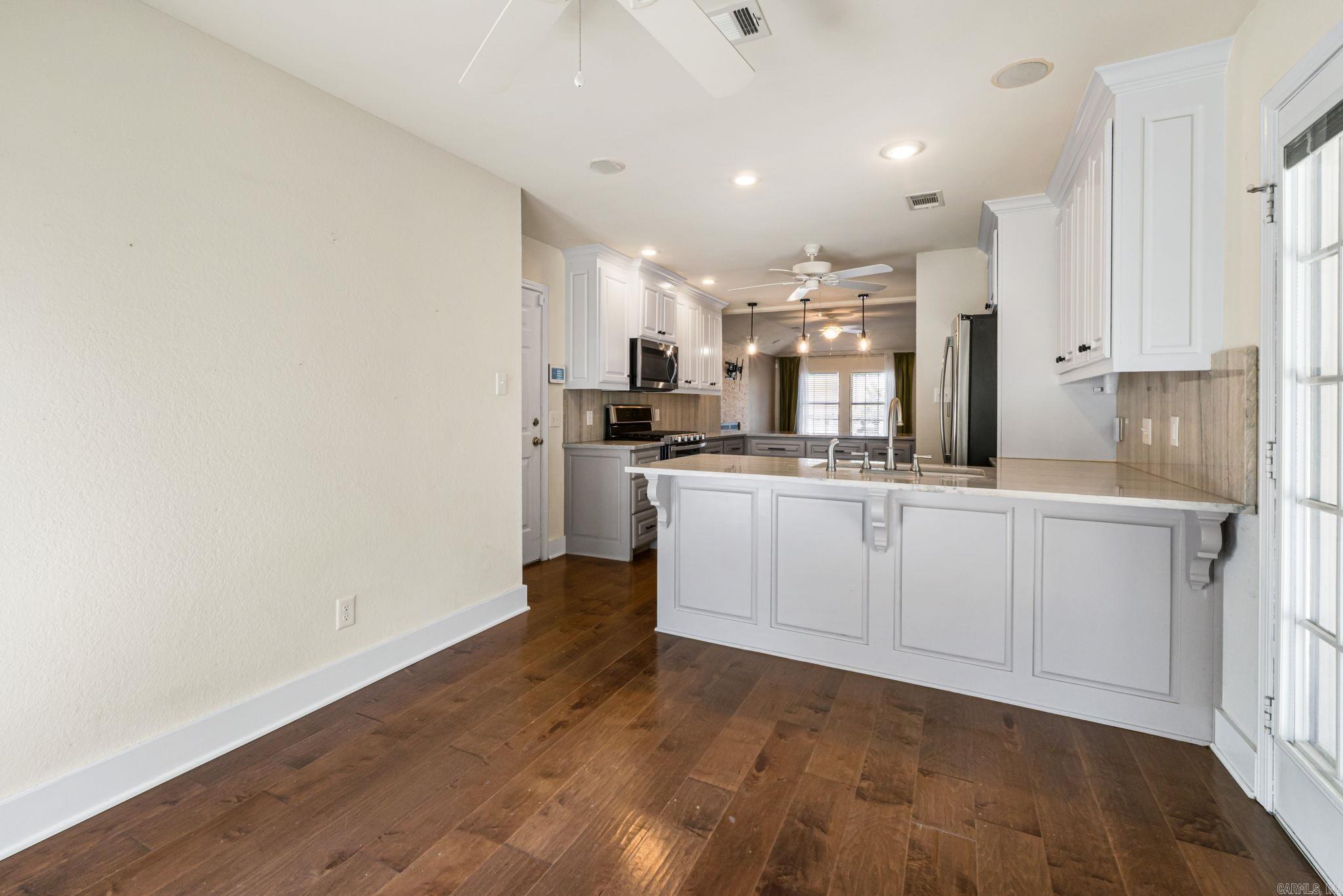 604 Innsbrooke Cove Property Photo 18