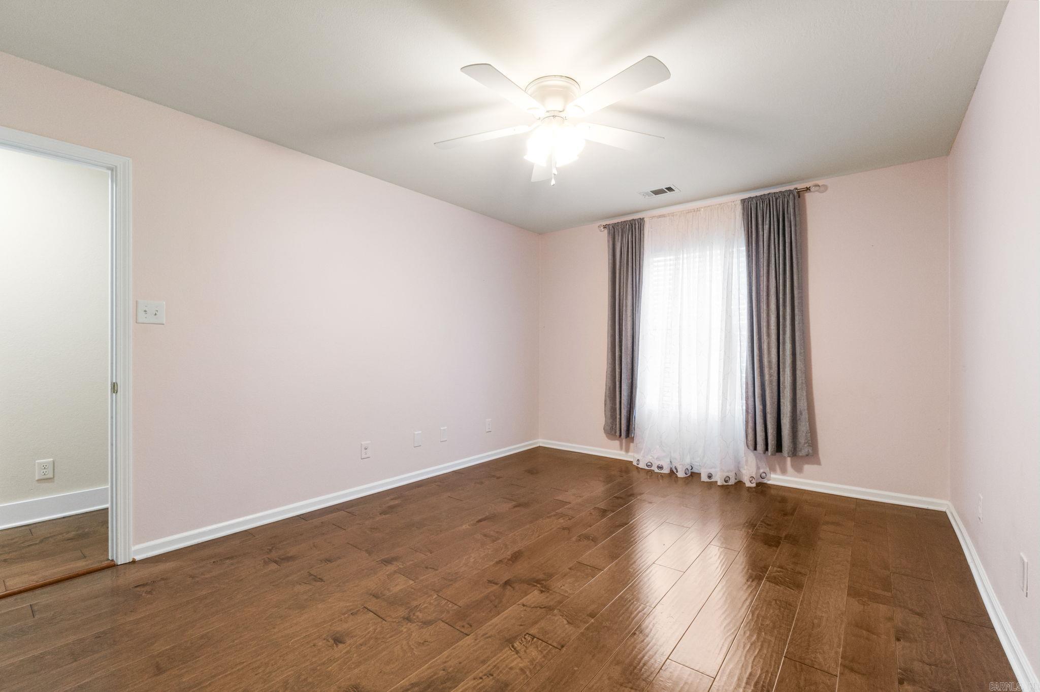 604 Innsbrooke Cove Property Photo 37