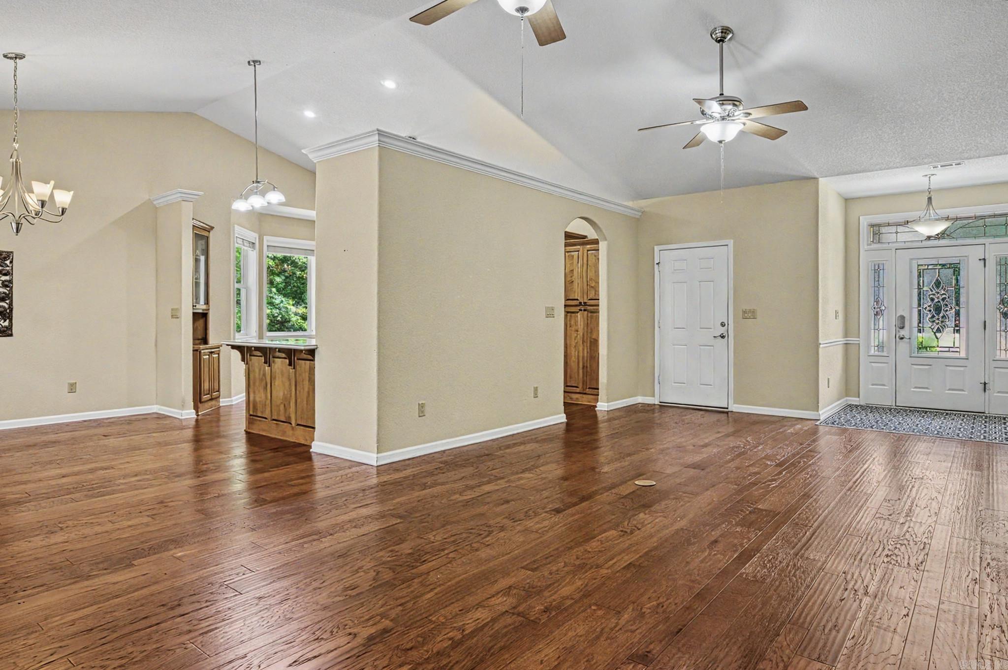 11 Iniciador Way Property Photo 8