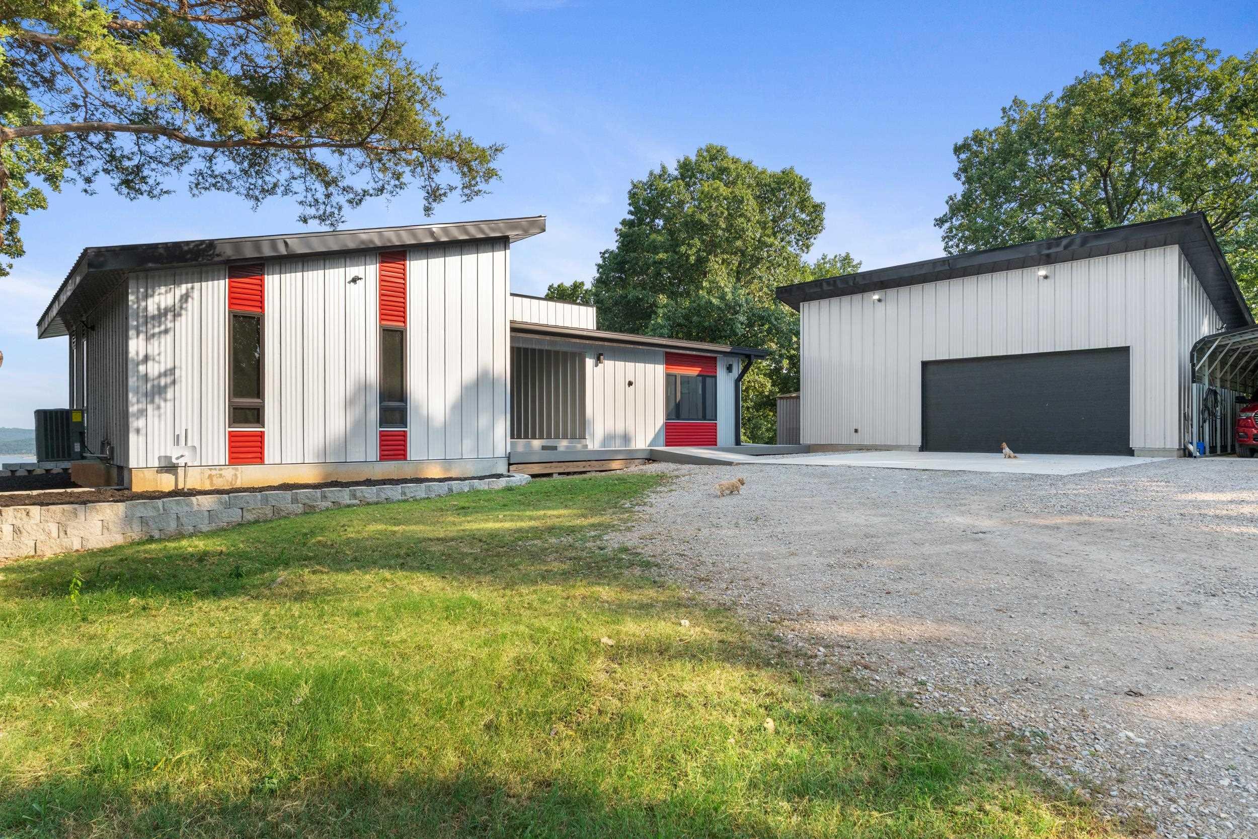 825 Cr 40 Property Photo 1