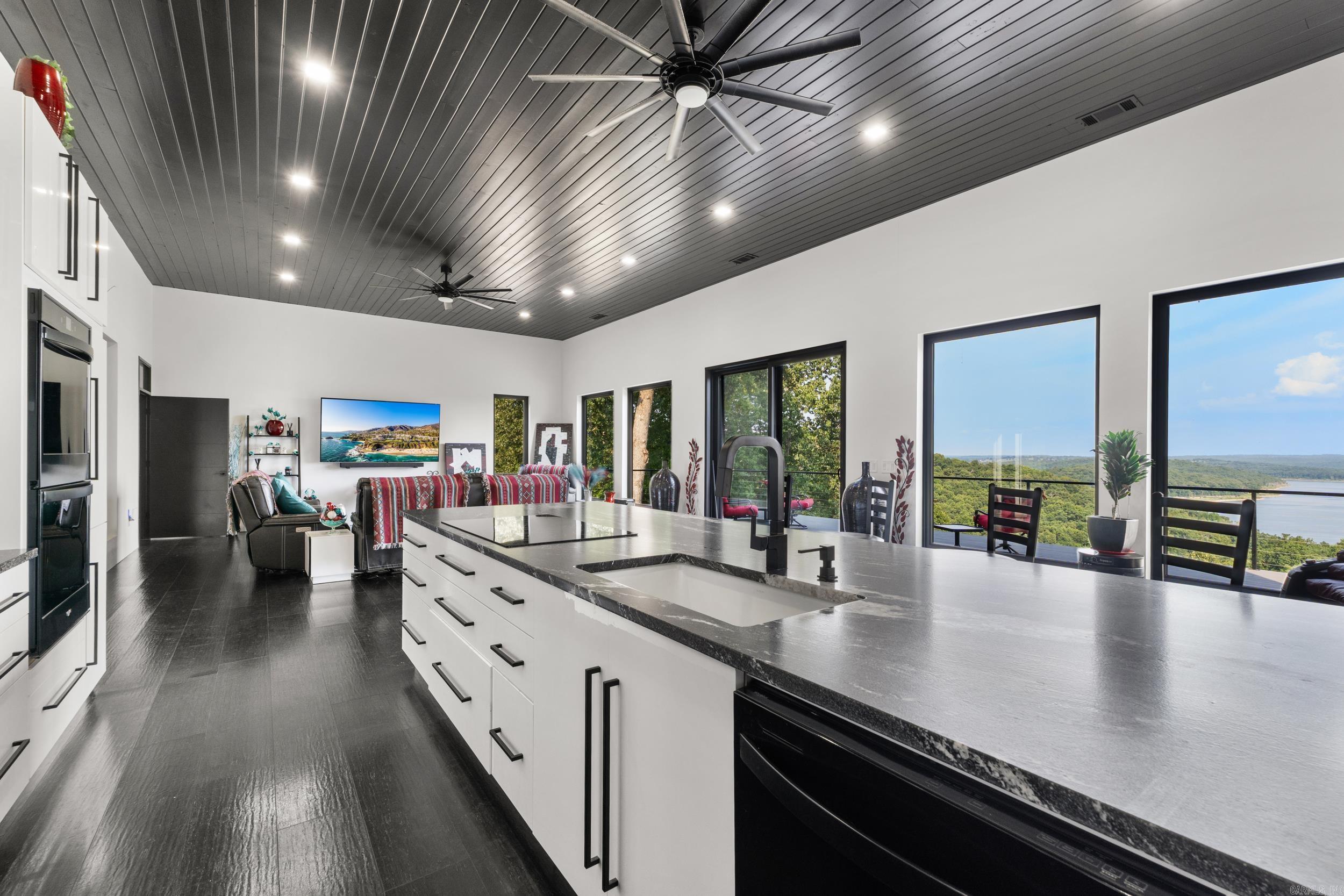 825 Cr 40 Property Photo 14