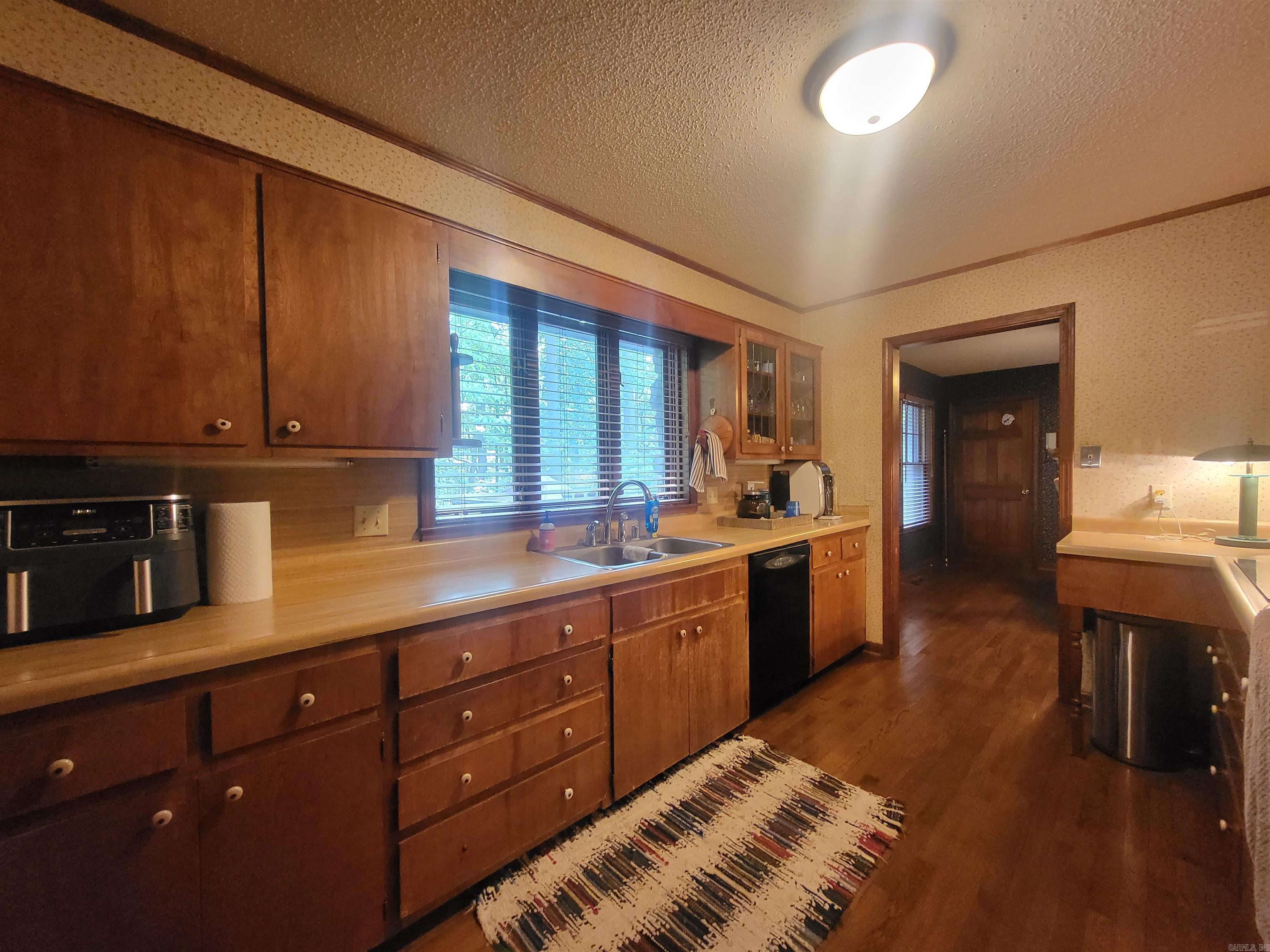 9616 Alexander Road Property Photo 12