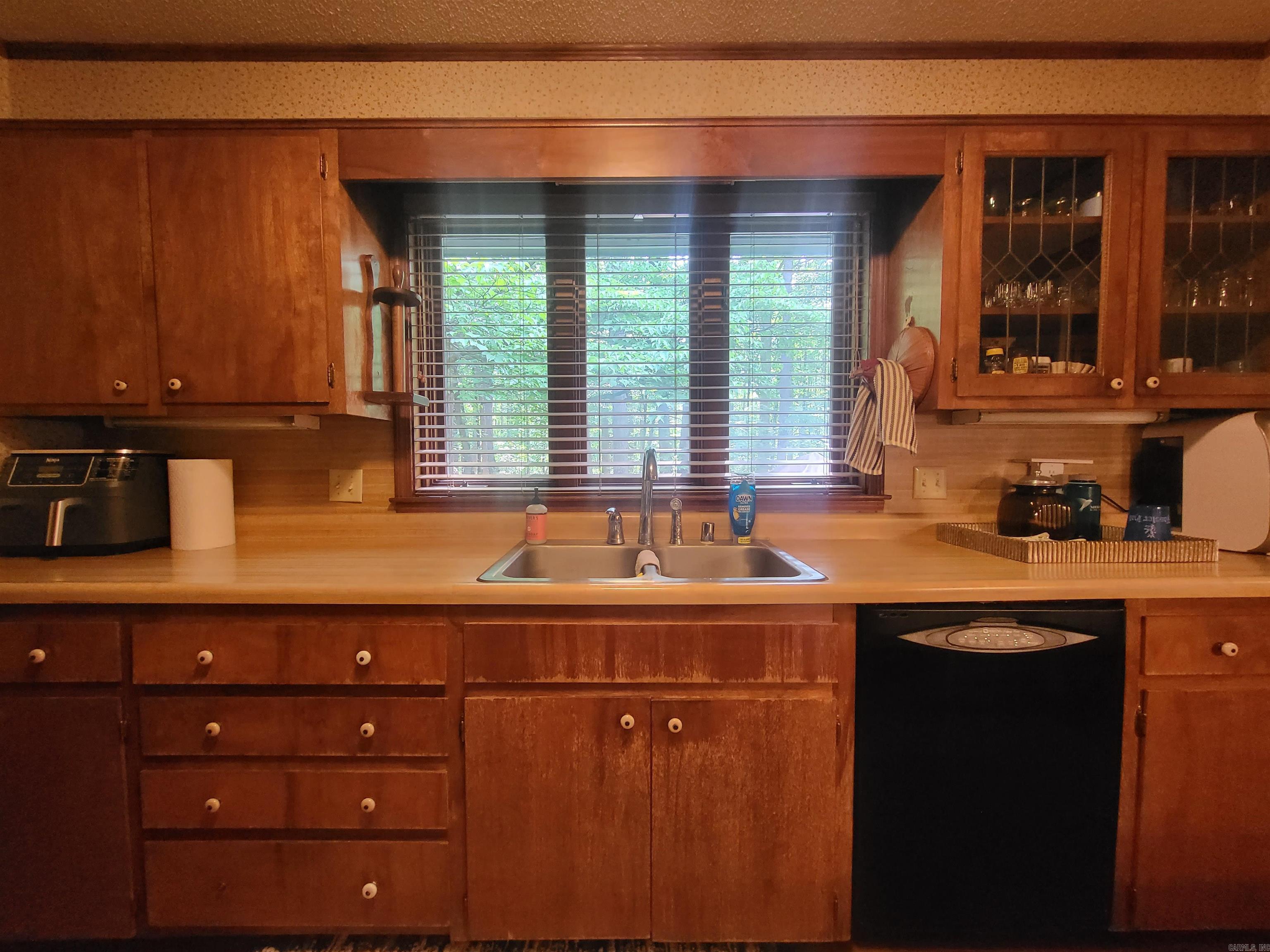9616 Alexander Road Property Photo 13