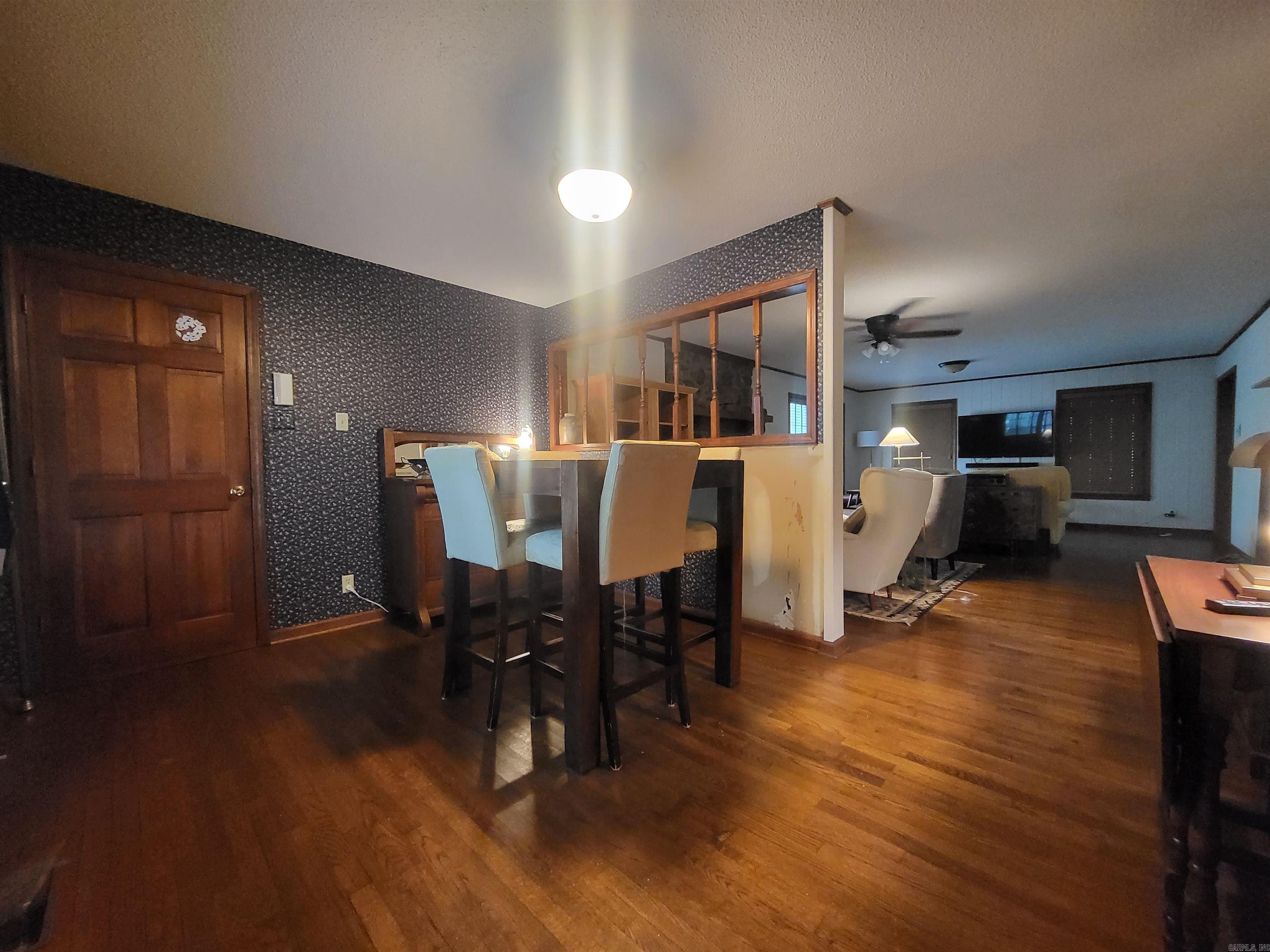 9616 Alexander Road Property Photo 15