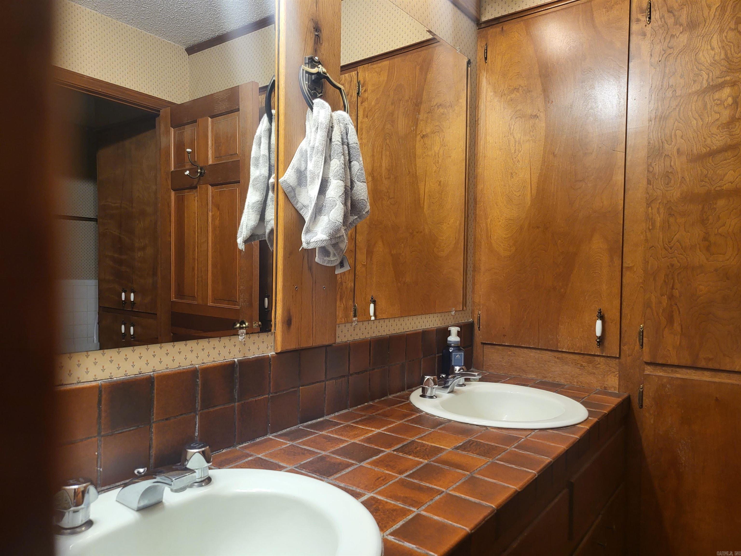 9616 Alexander Road Property Photo 25