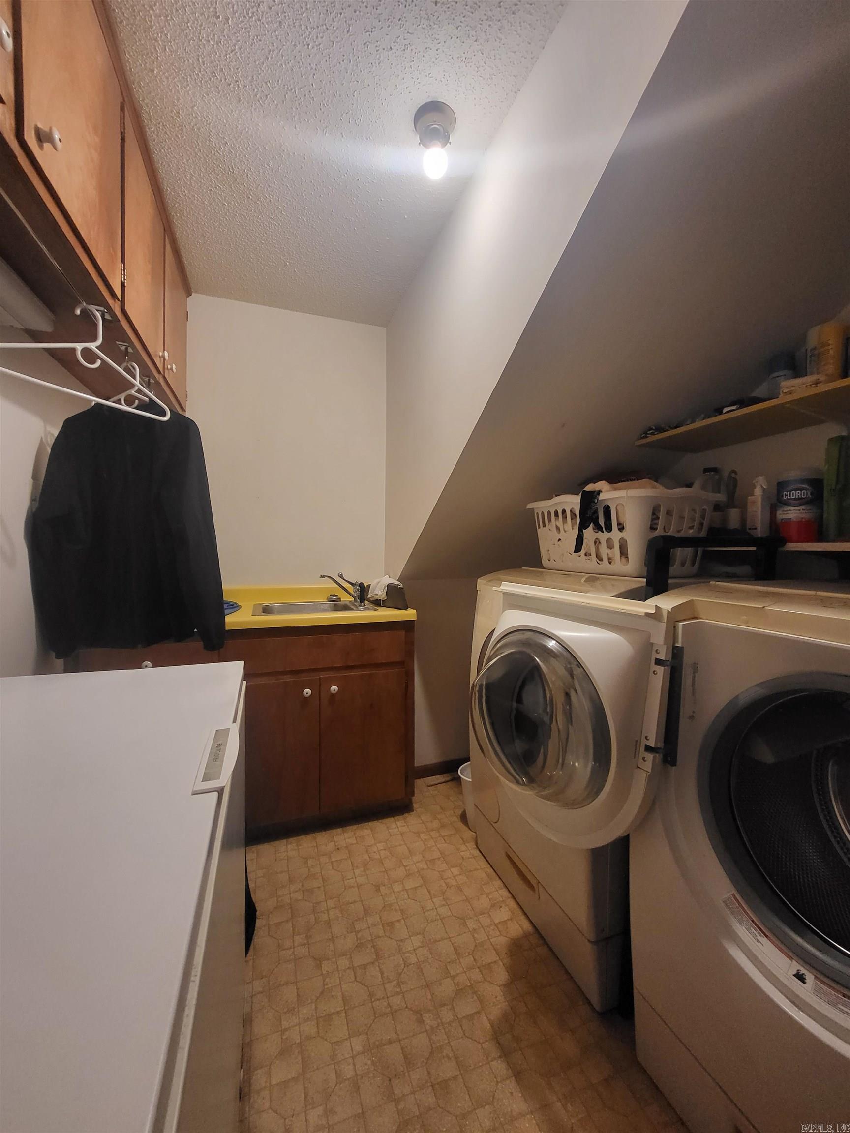 9616 Alexander Road Property Photo 27