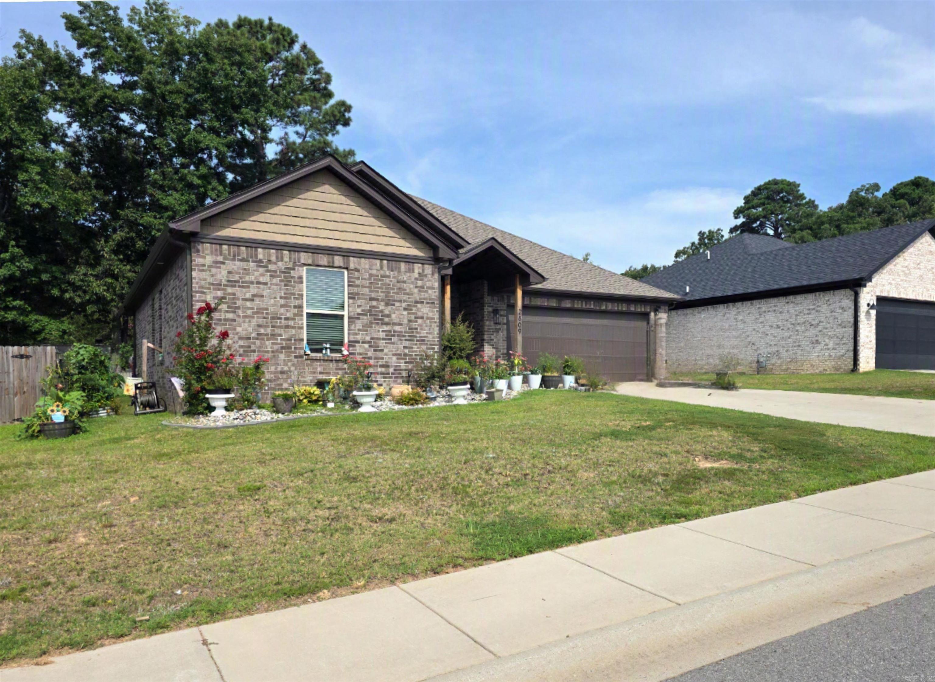 2809 Whisker Way Property Photo 2