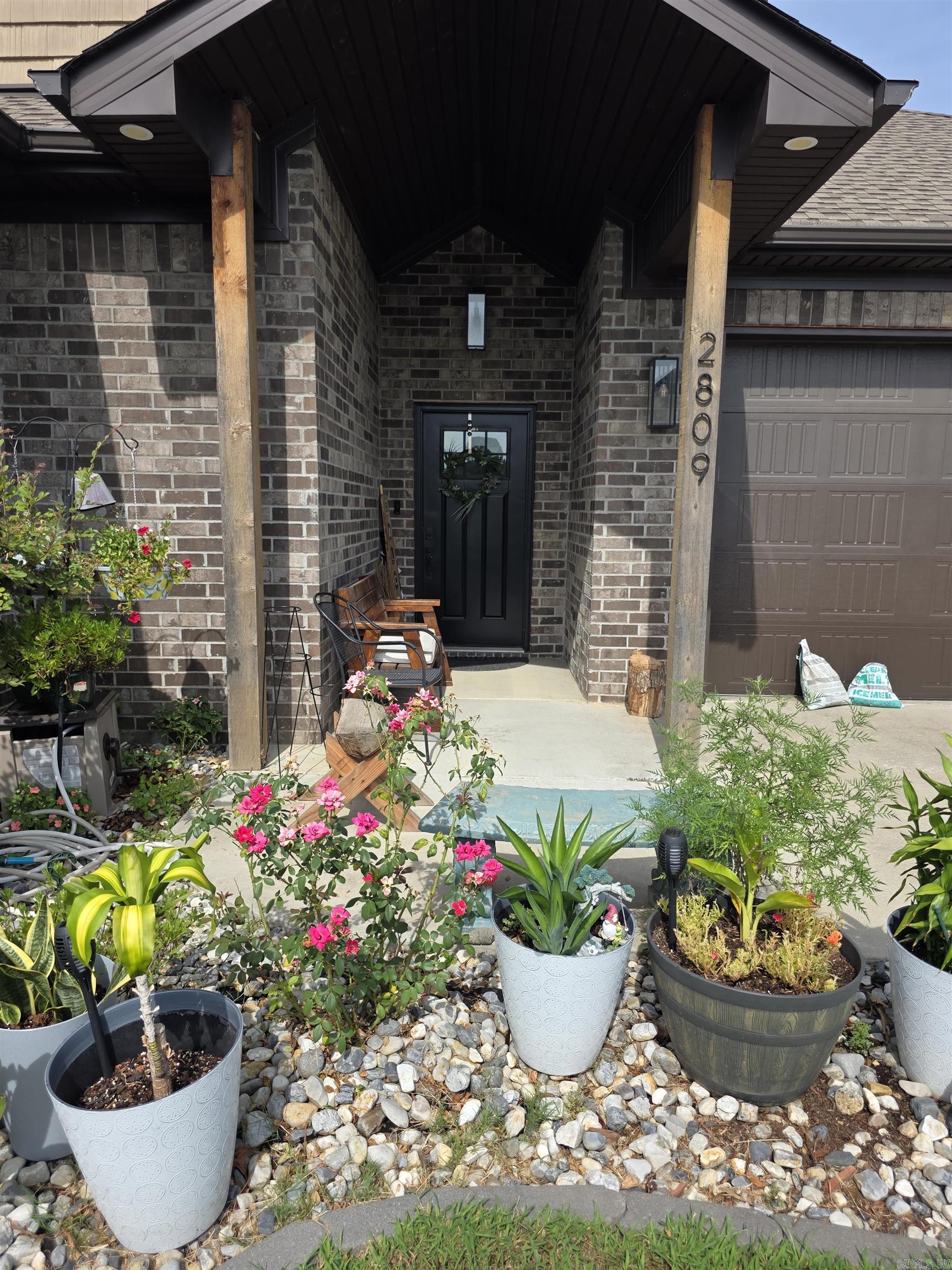 2809 Whisker Way Property Photo 4