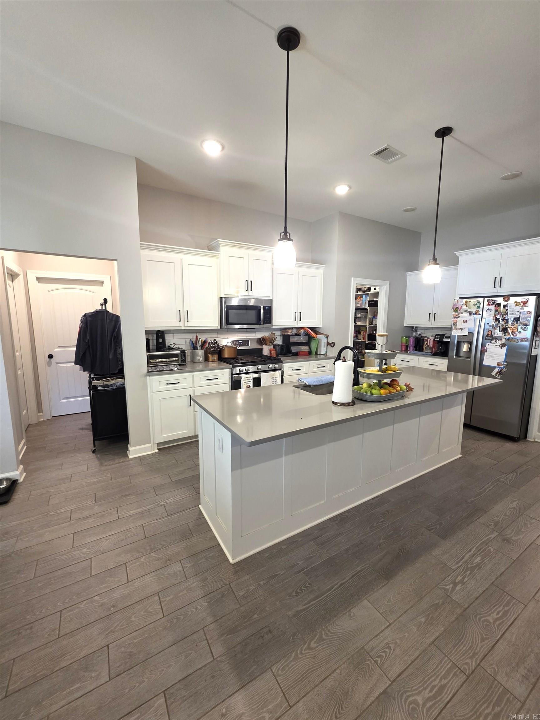 2809 Whisker Way Property Photo 11