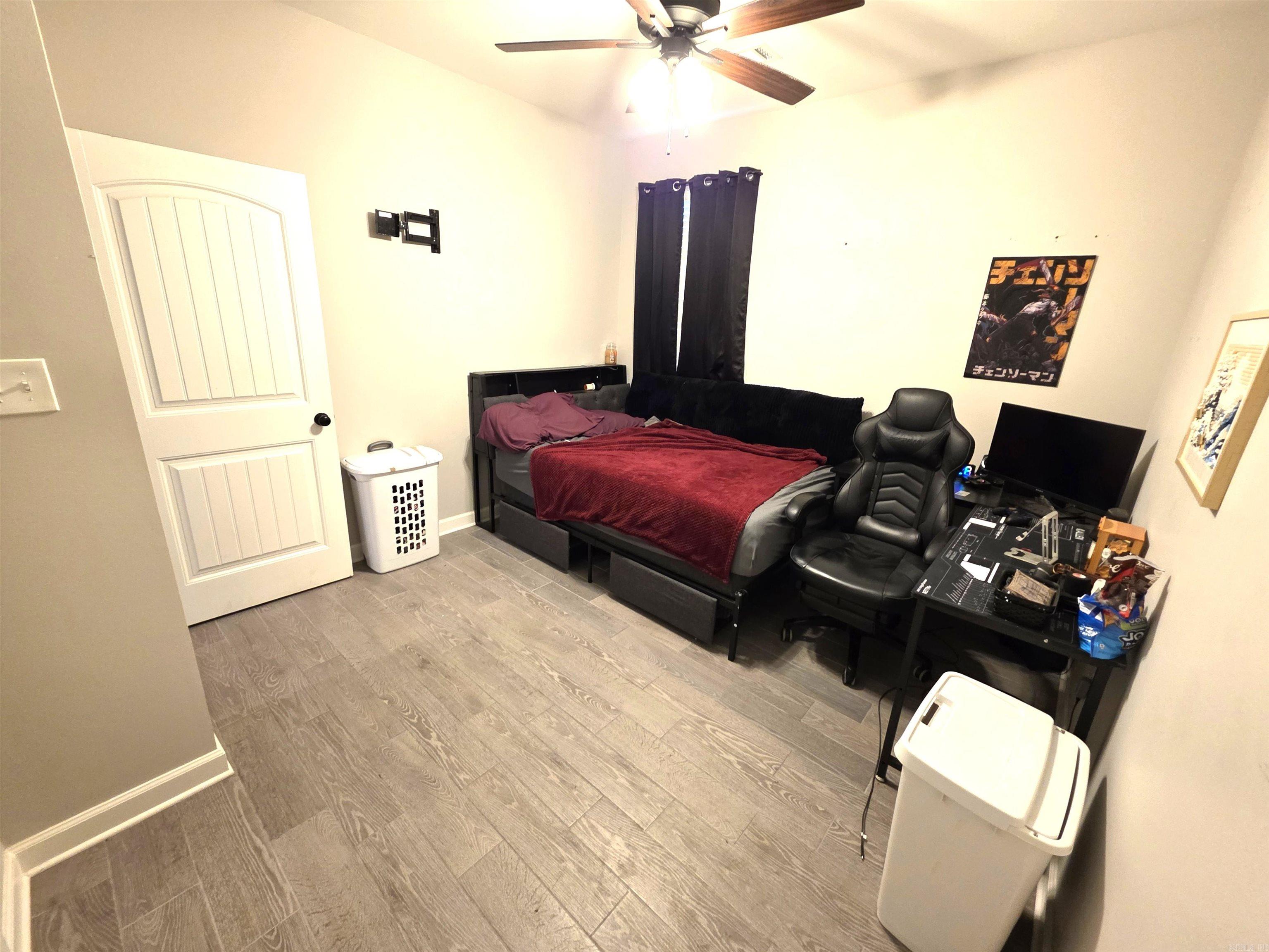 2809 Whisker Way Property Photo 27