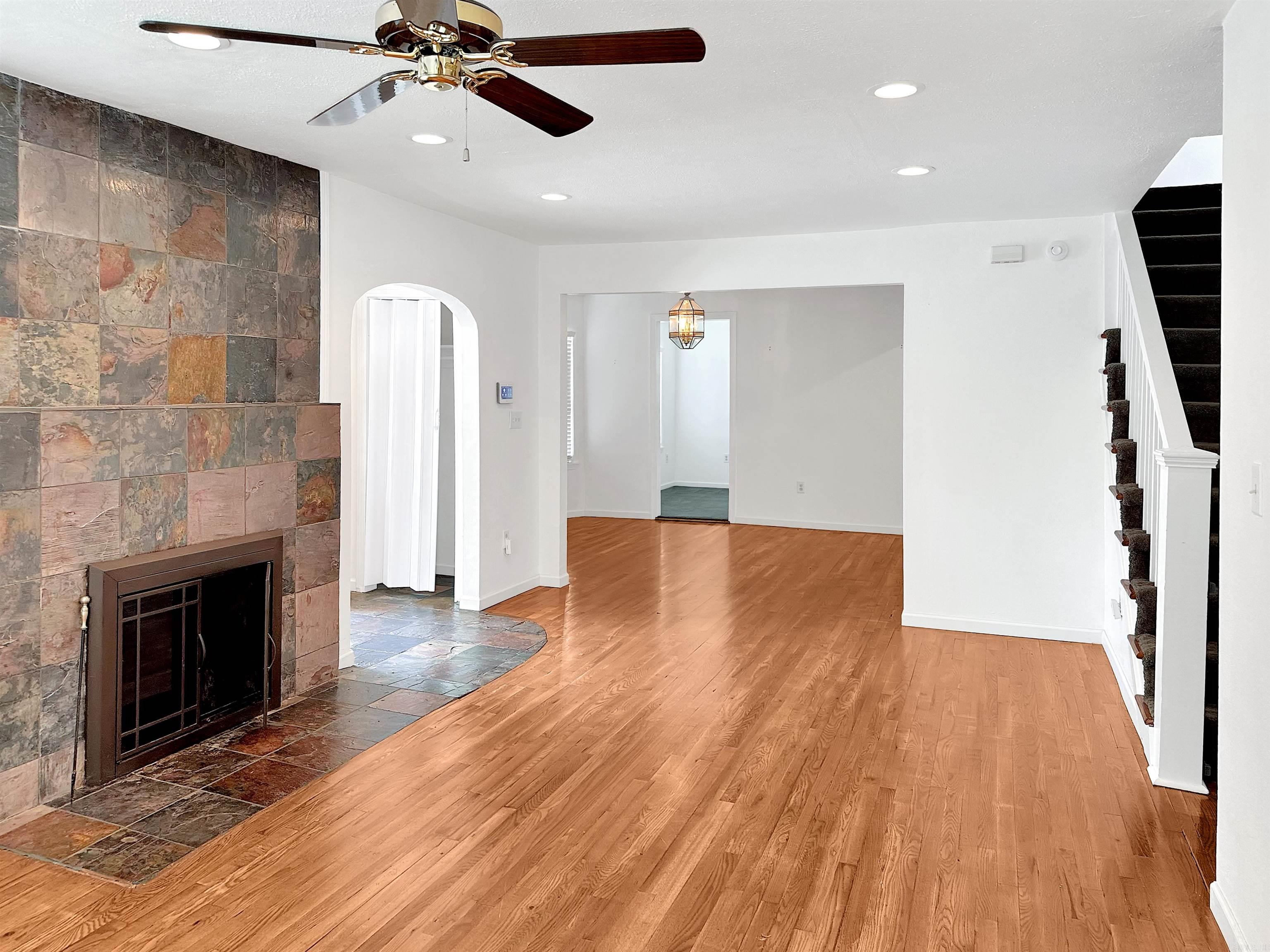100 Forest Park Pl Property Photo 2
