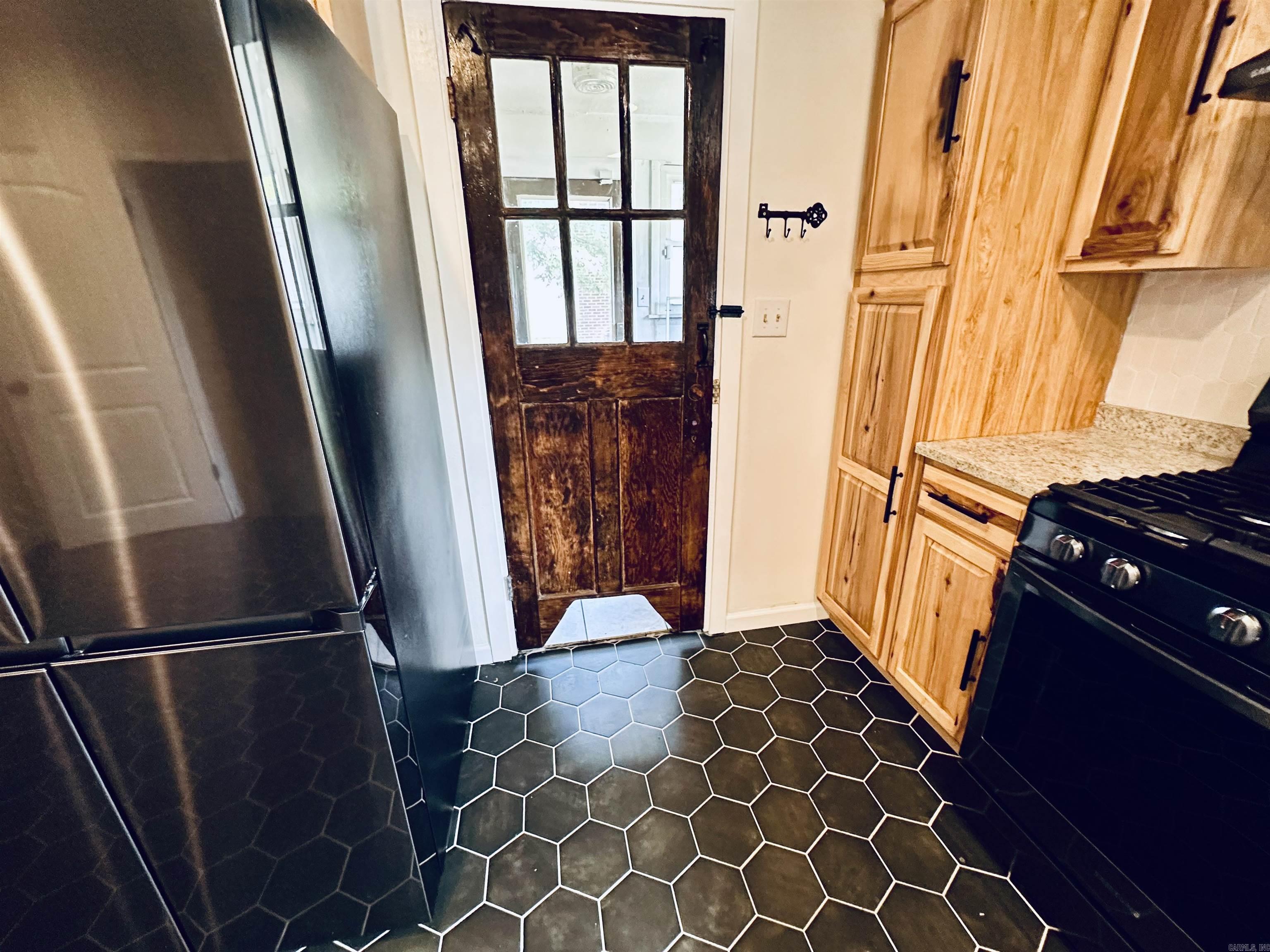 100 Forest Park Pl Property Photo 12