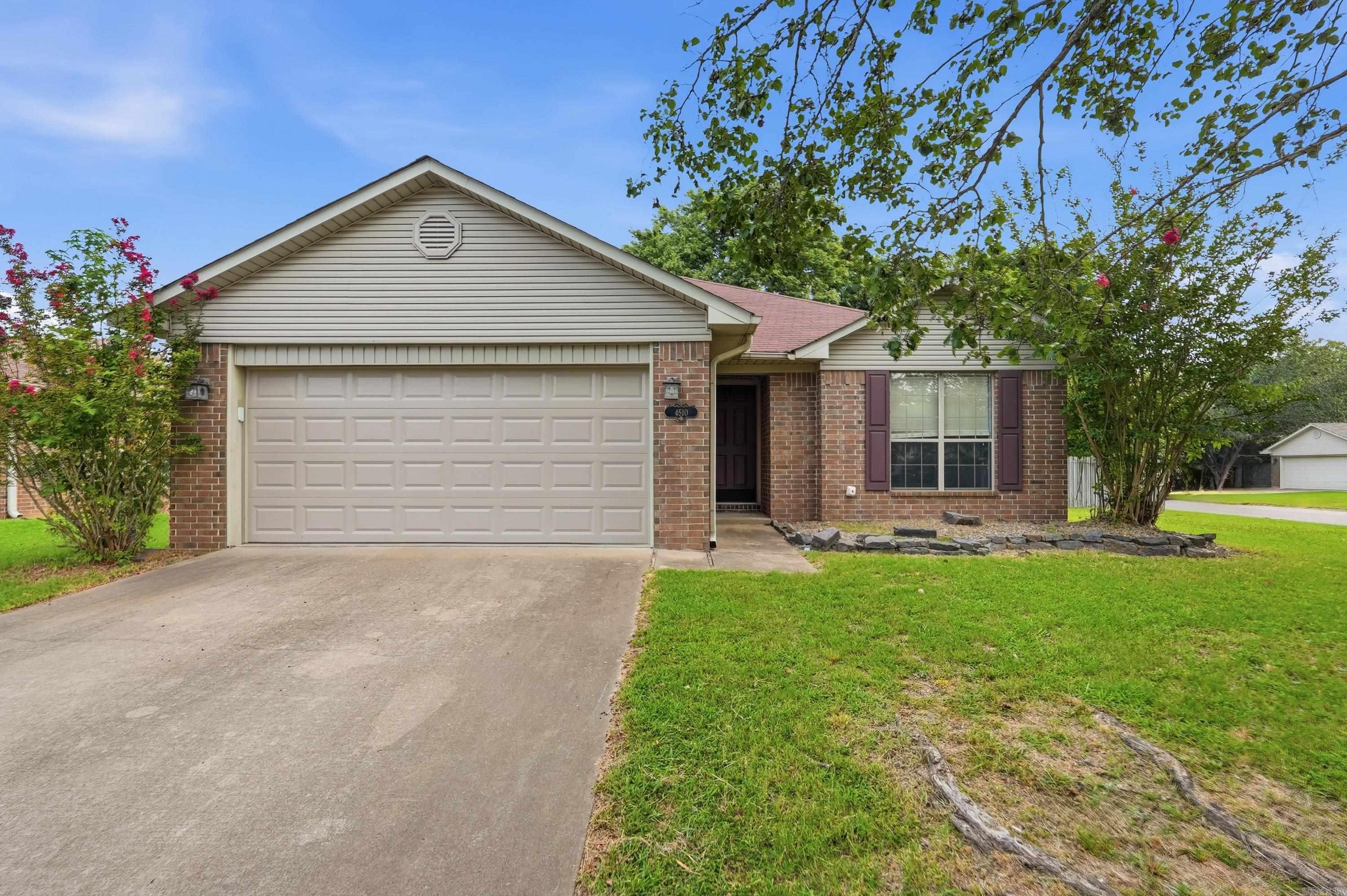 4510 Thompson Property Photo 1