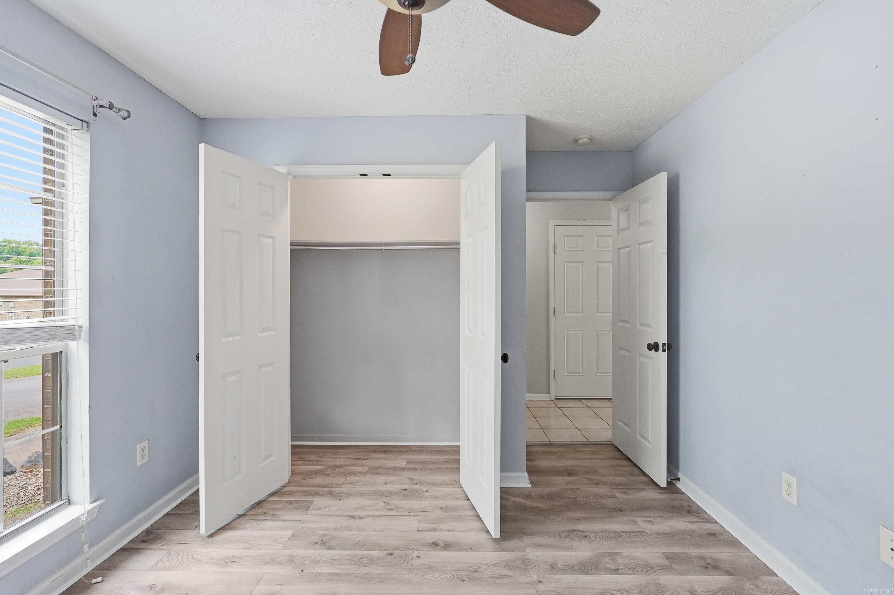 4510 Thompson Property Photo 4