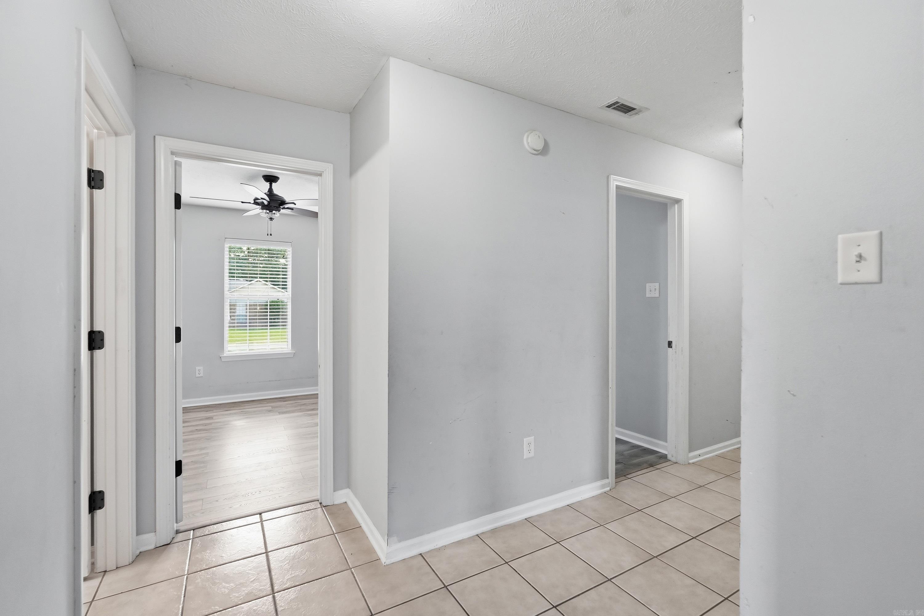 4510 Thompson Property Photo 5