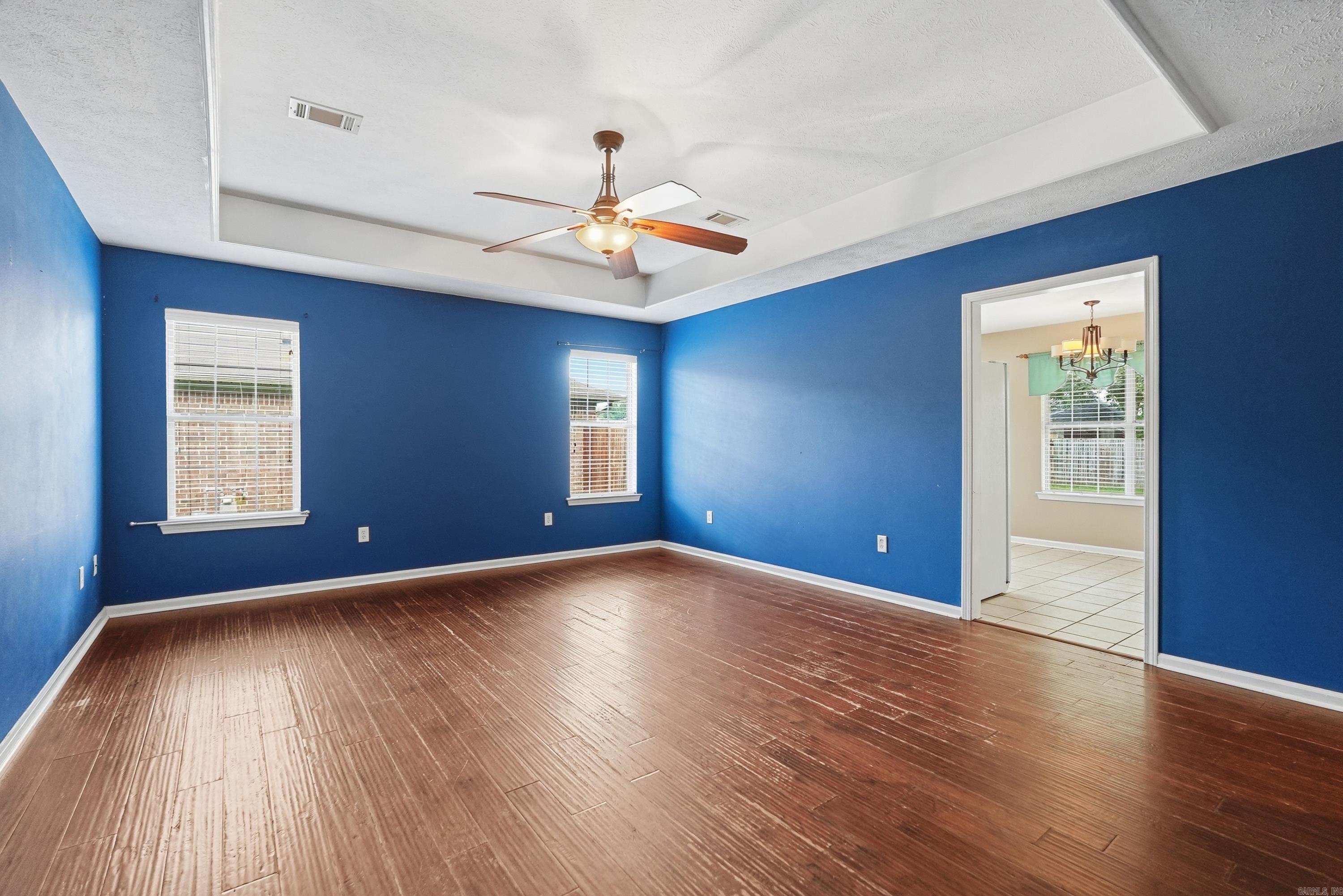 4510 Thompson Property Photo 9