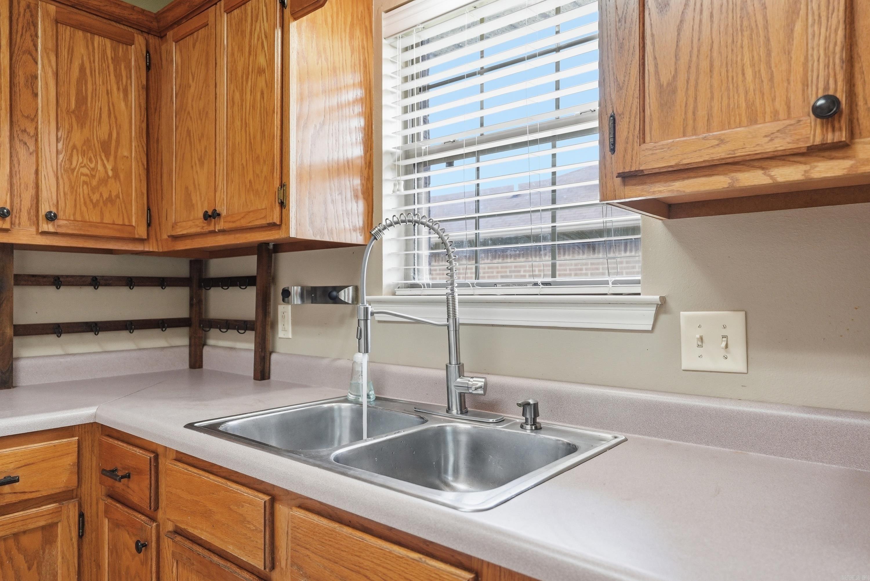 4510 Thompson Property Photo 14