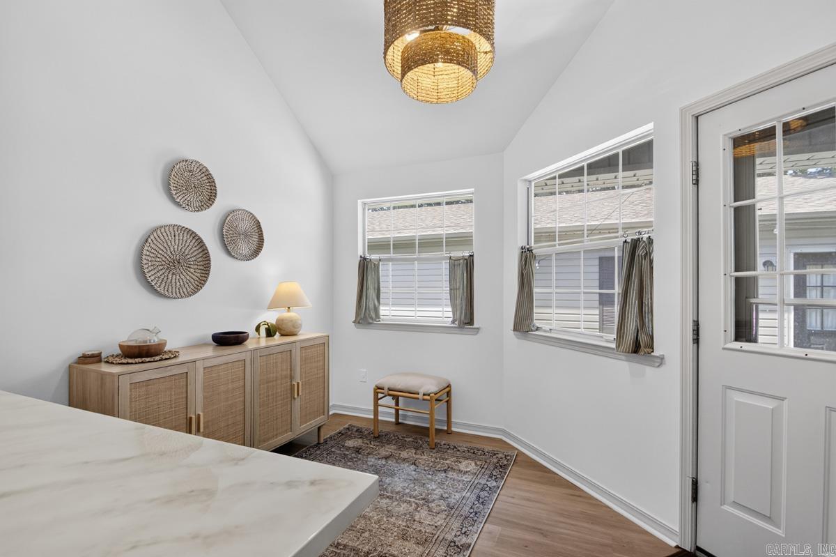 1404 Faircove Loop Property Photo 12