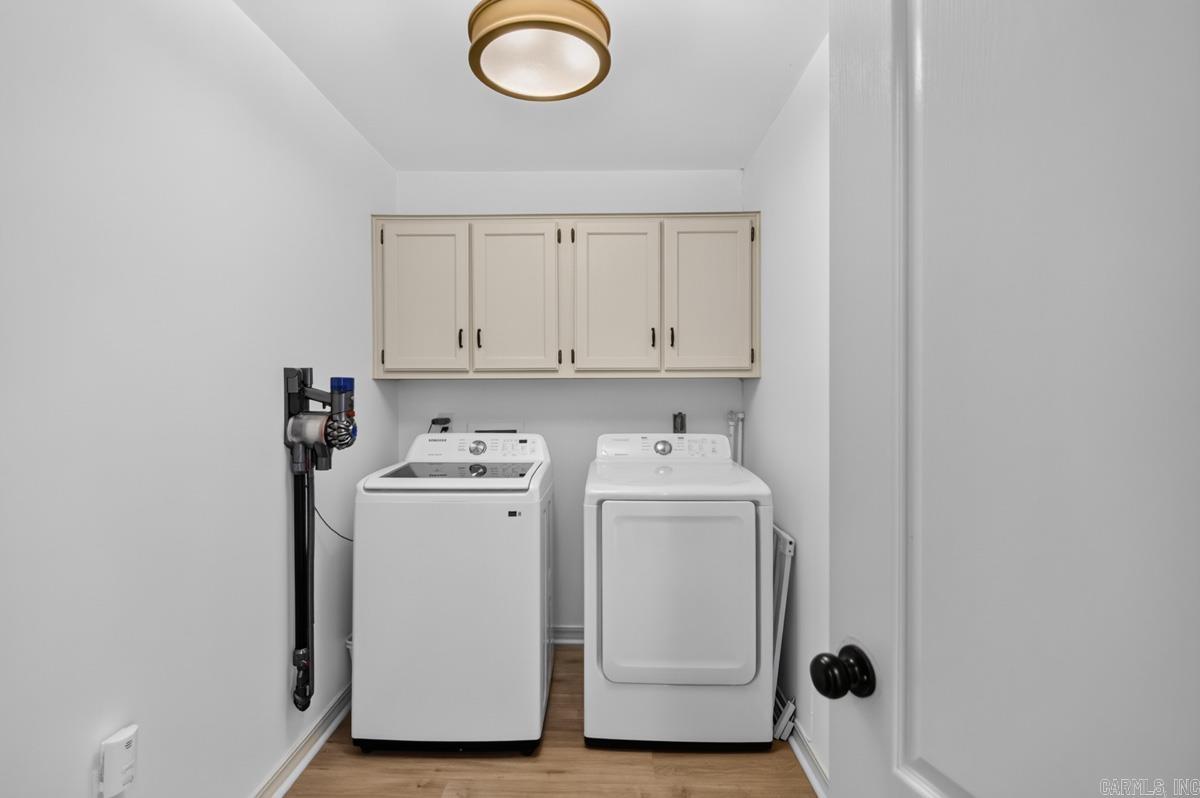 1404 Faircove Loop Property Photo 18