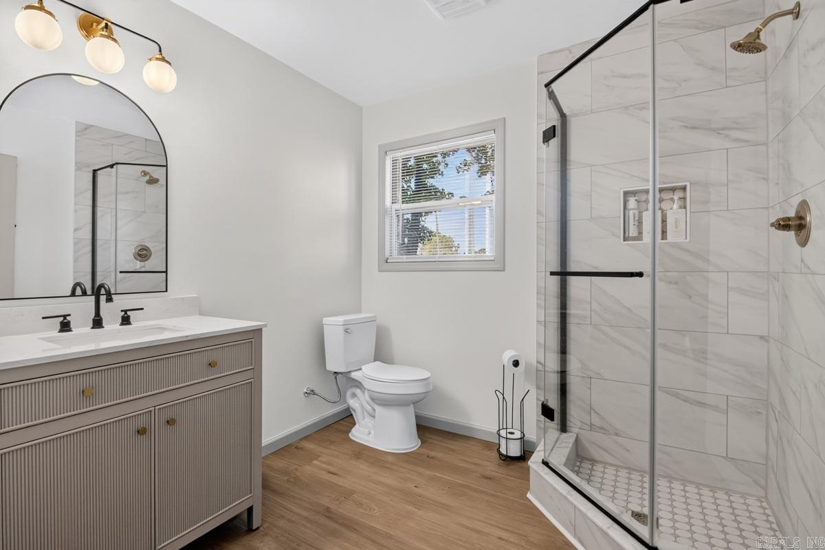 1404 Faircove Loop Property Photo 30