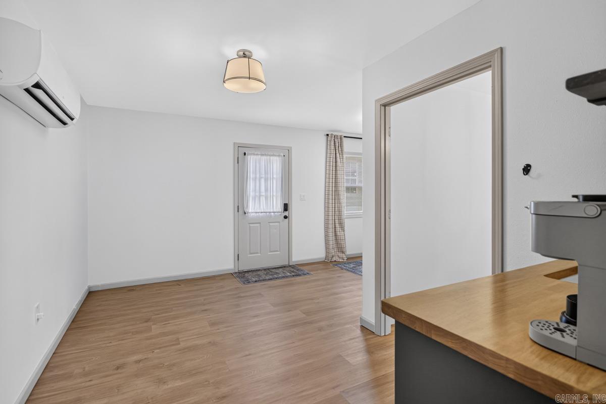 1404 Faircove Loop Property Photo 31