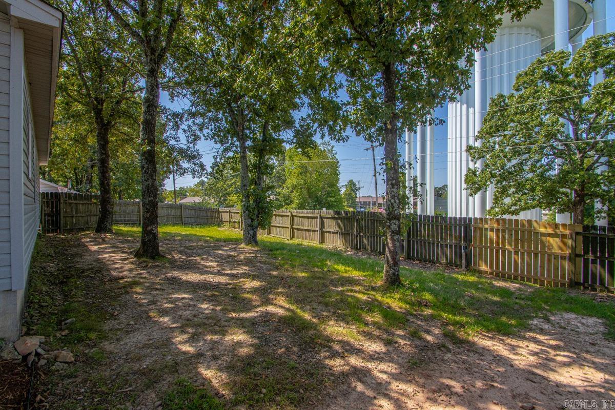 1404 Faircove Loop Property Photo 33
