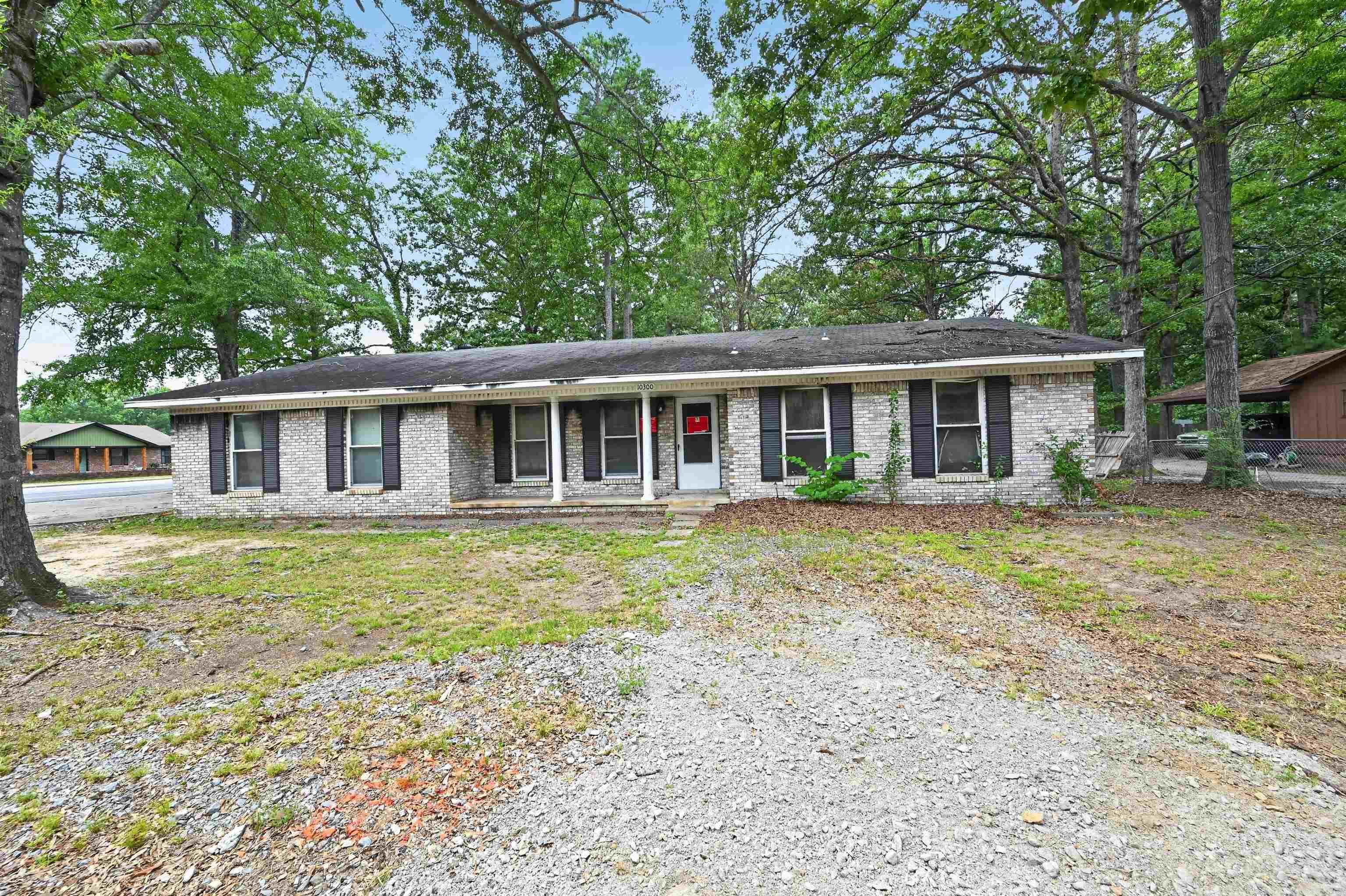 10300 Valley Drive Property Photo 2