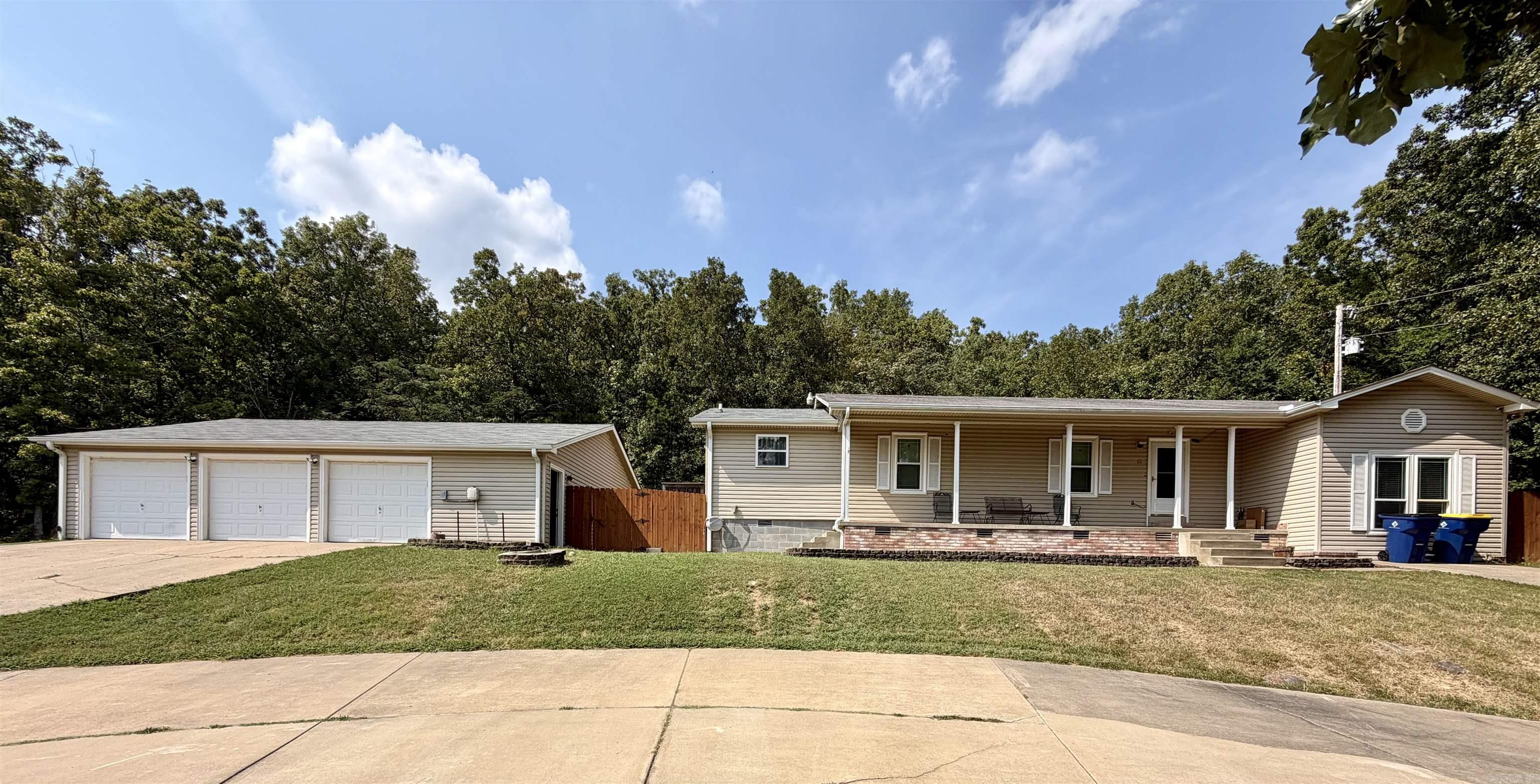12 Kirkland Drive Property Photo 1