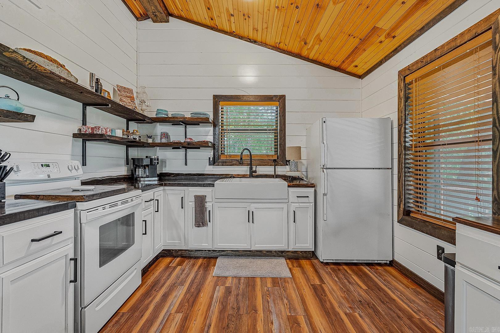 41 Springwood Terrace Property Photo 8