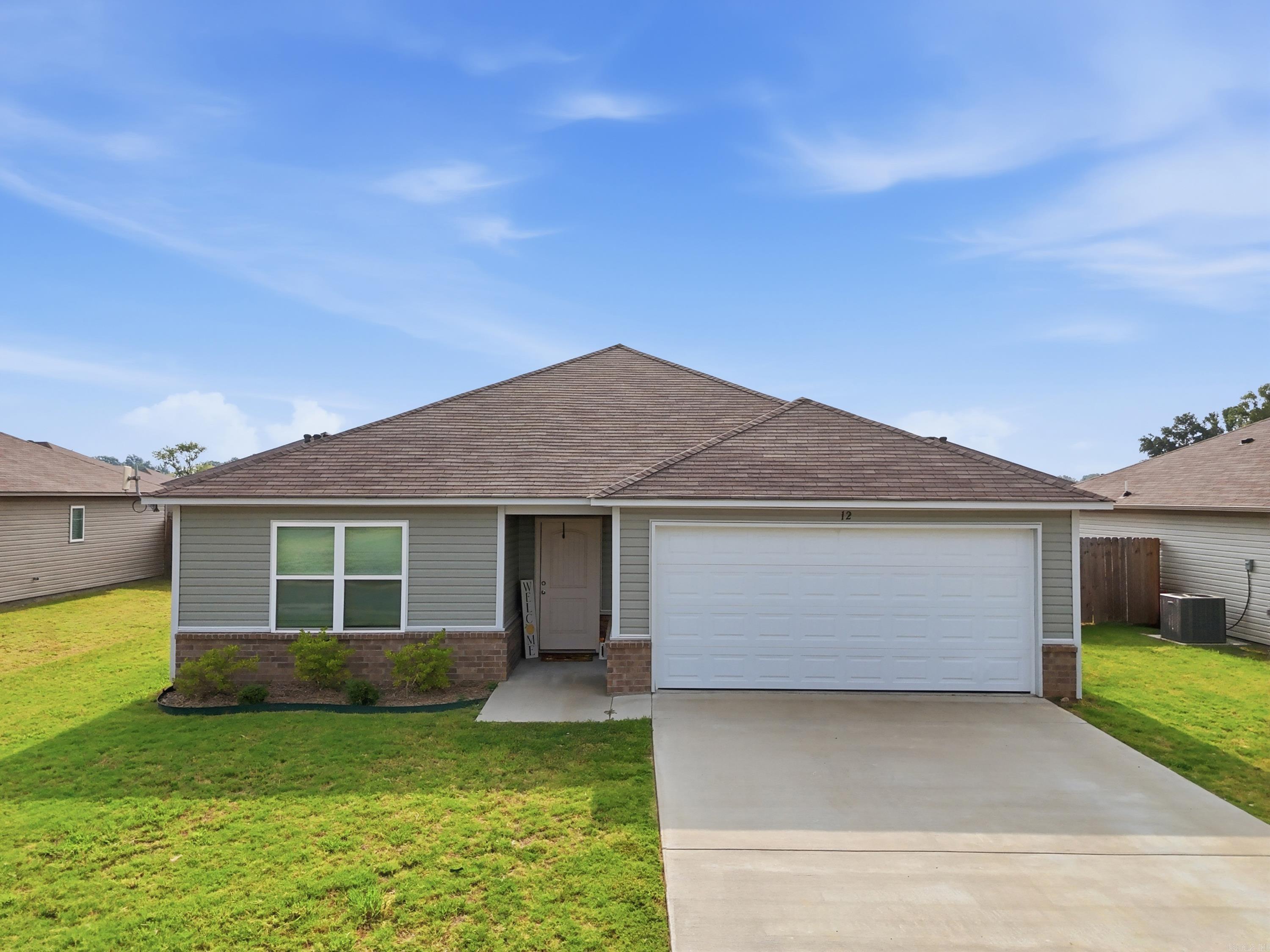 12 Farmhouse Circle Property Photo 2