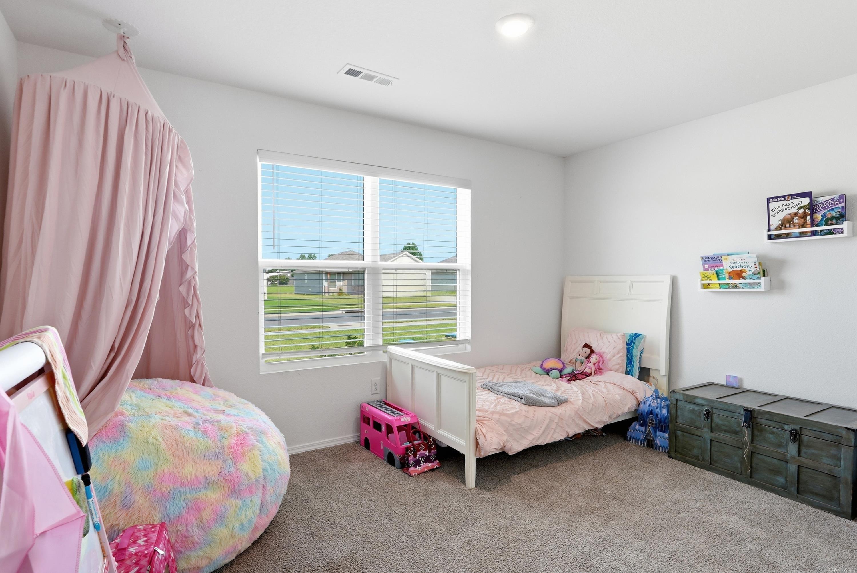 12 Farmhouse Circle Property Photo 15