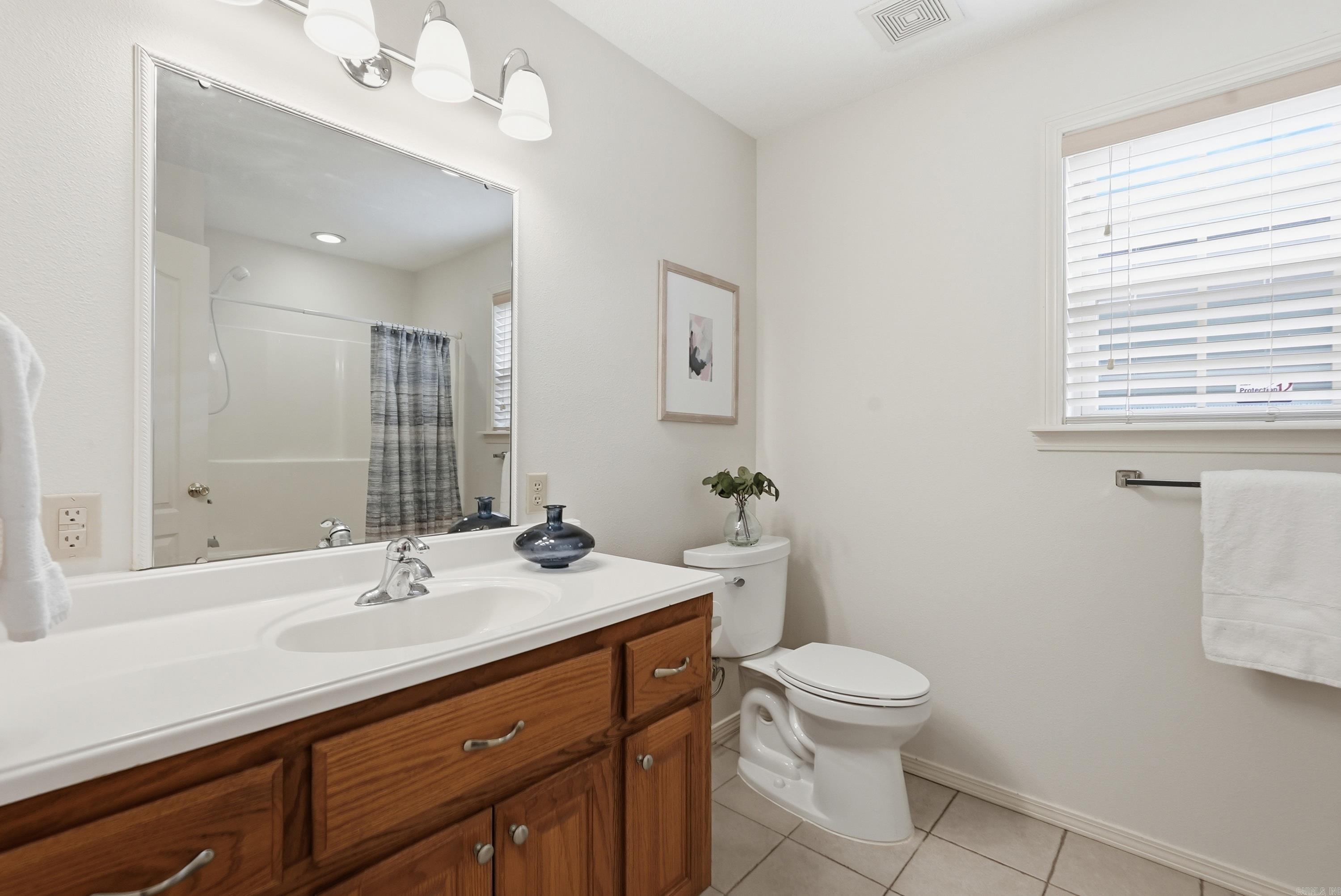 105 Wolfhowl Lane Property Photo 21