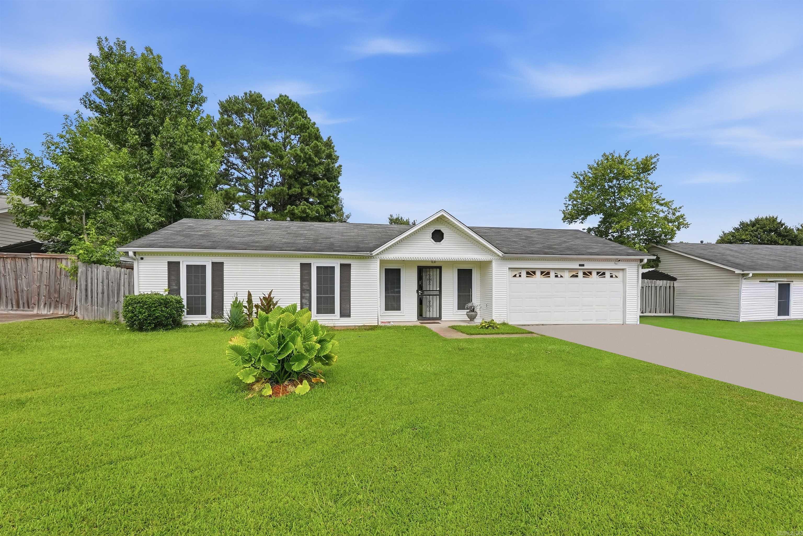 14101 Rockinghorse Lane Property Photo 2