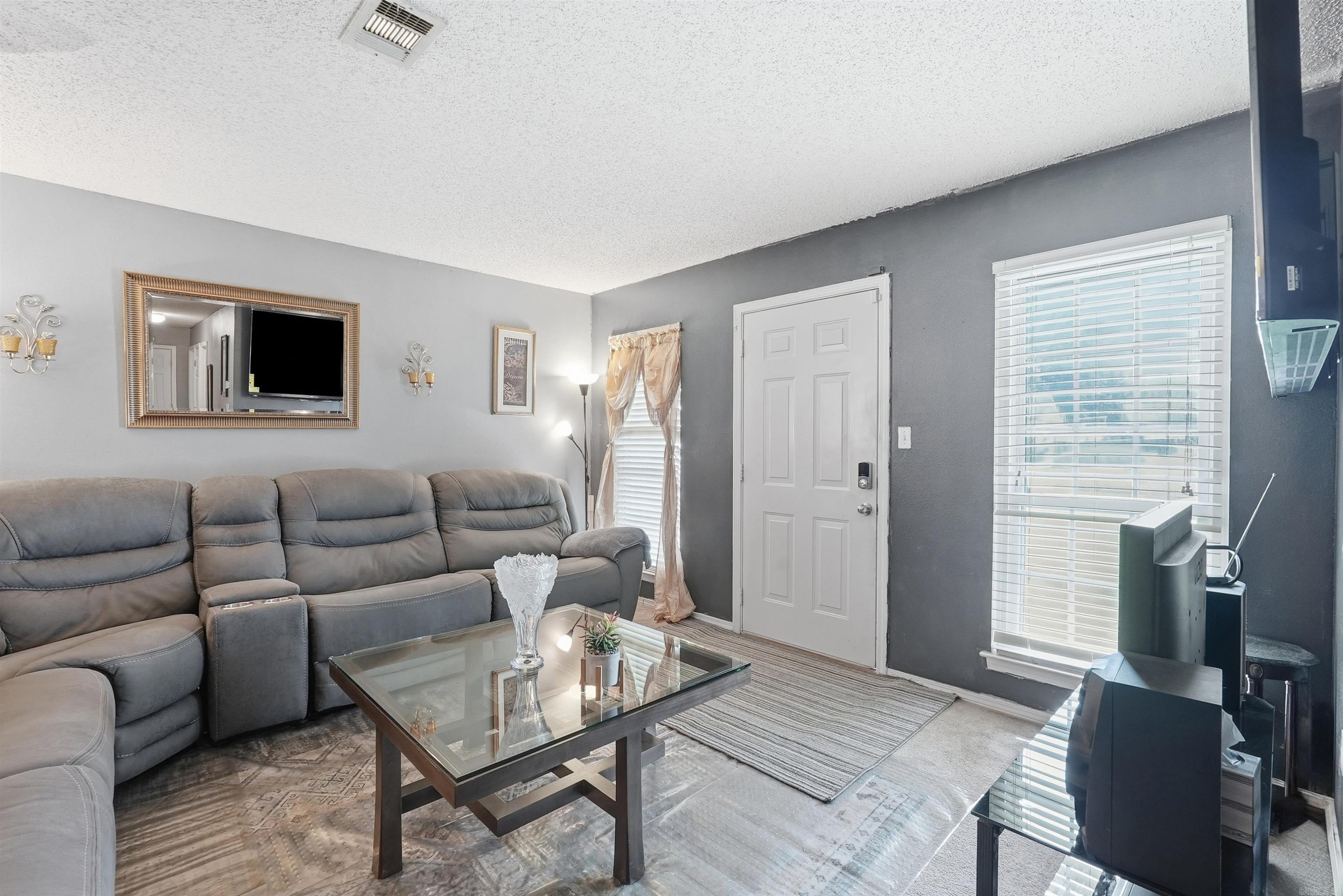 14101 Rockinghorse Lane Property Photo 8