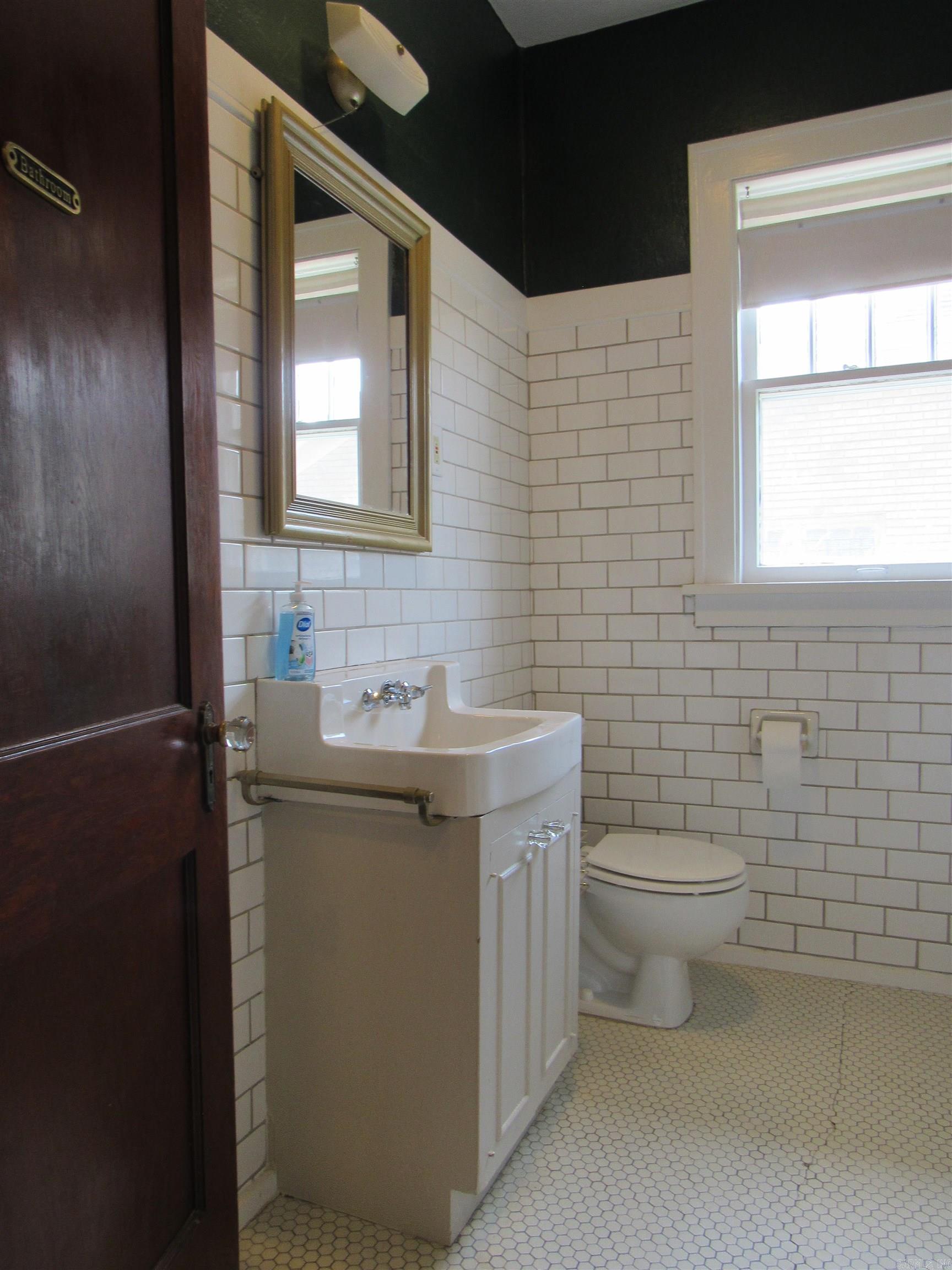 2116 Main St Property Photo 18