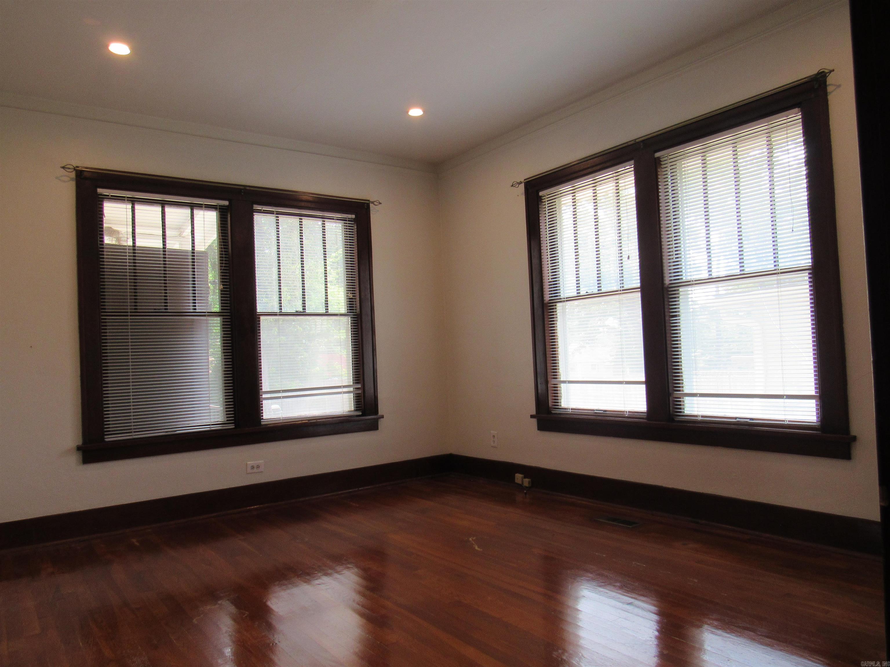 2116 Main St Property Photo 20